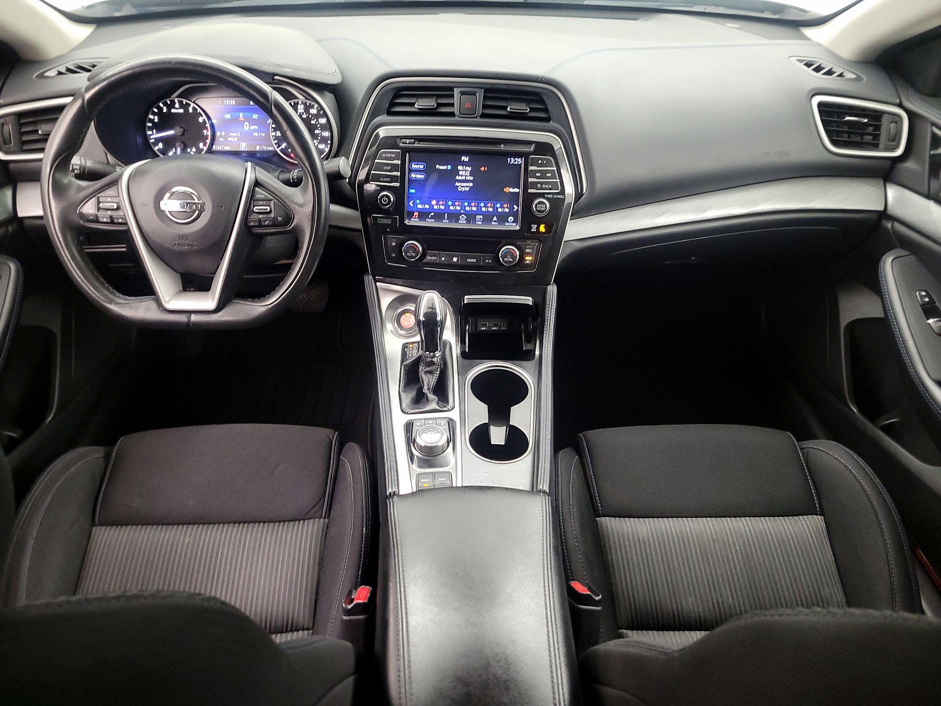 Thumbnail: 2017 Nissan Maxima - 9