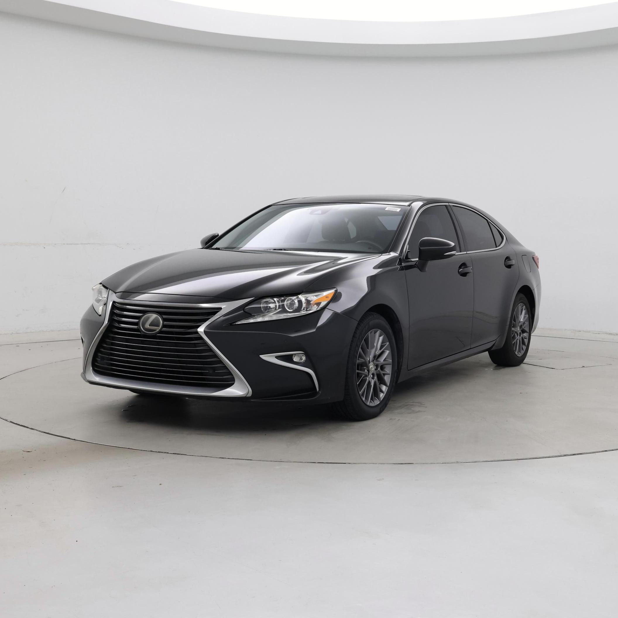 Thumbnail: 2018 Lexus ES - 4