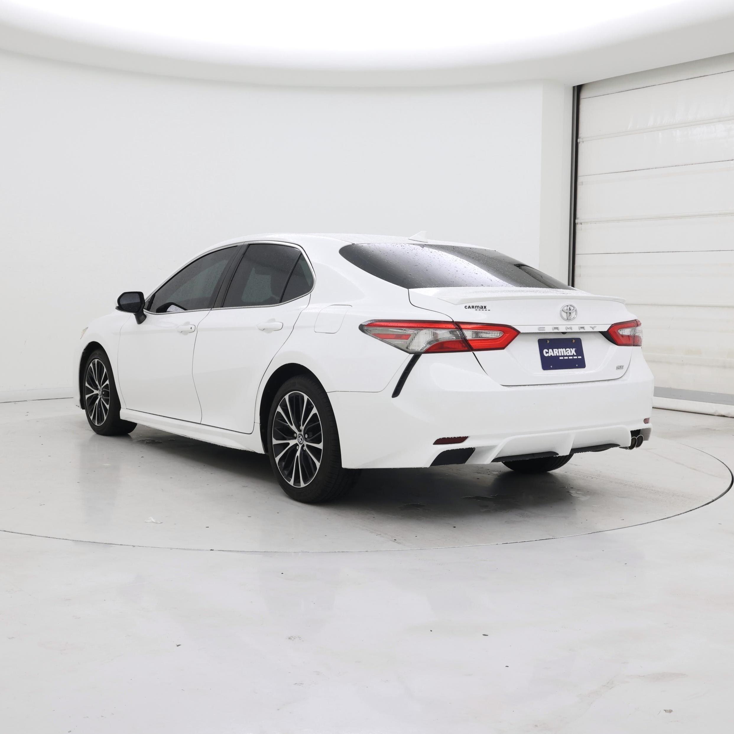 Thumbnail: 2019 Toyota Camry - 2
