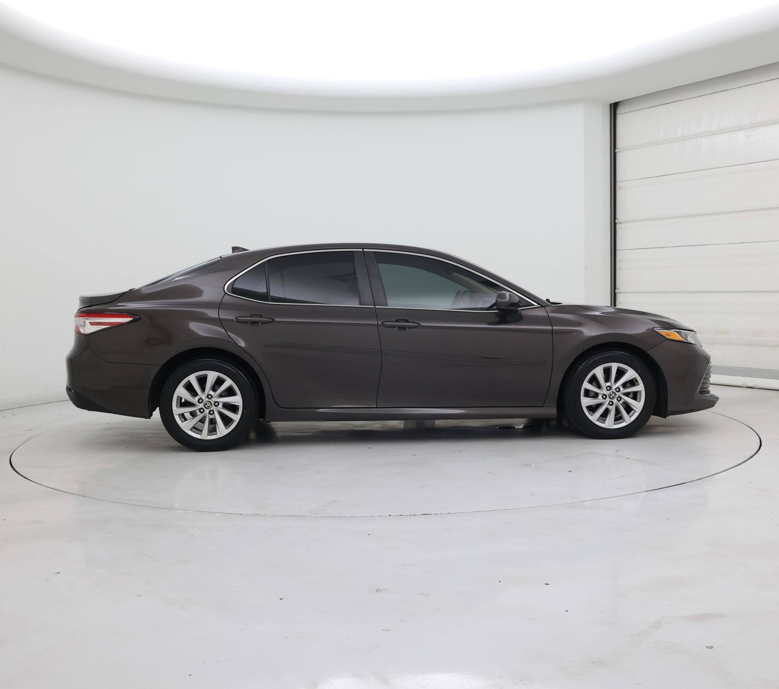 Thumbnail: 2019 Toyota Camry - 7