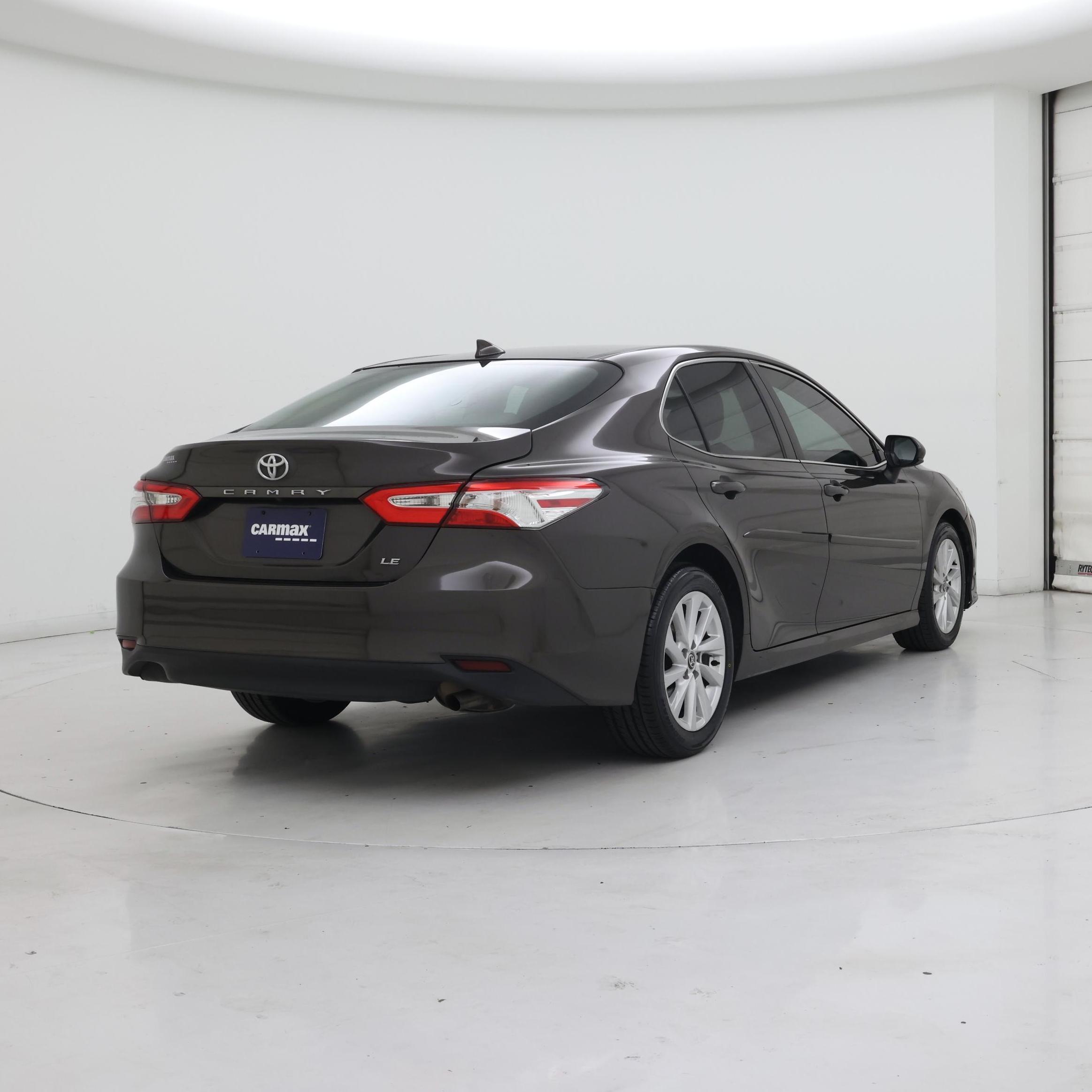 Thumbnail: 2019 Toyota Camry - 8