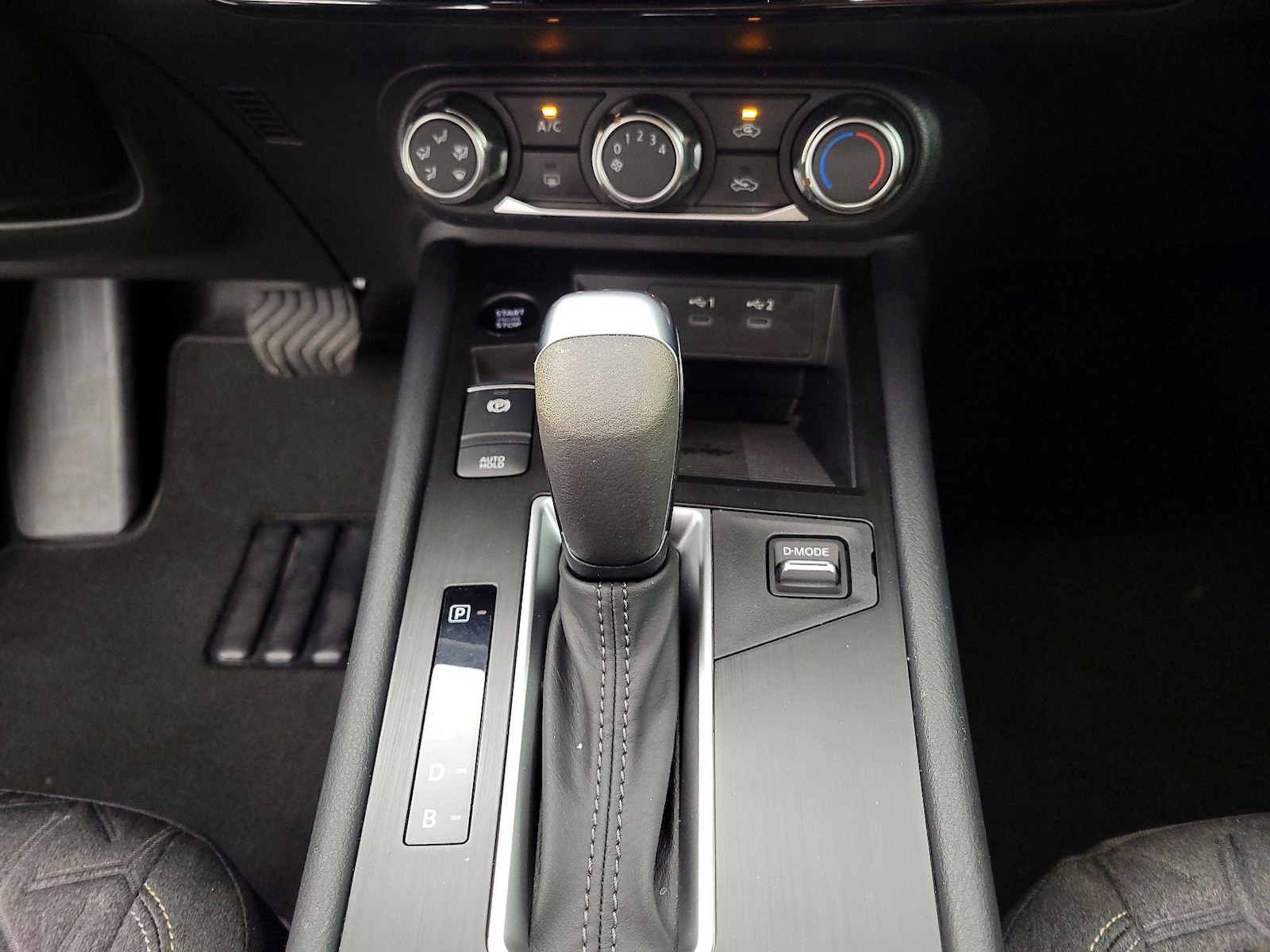 2025 Nissan Kicks SV - Photo 18