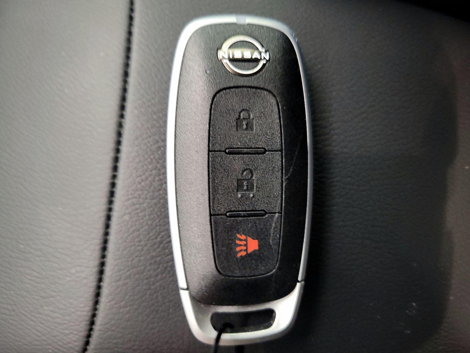2025 Nissan Kicks SV - Photo 23