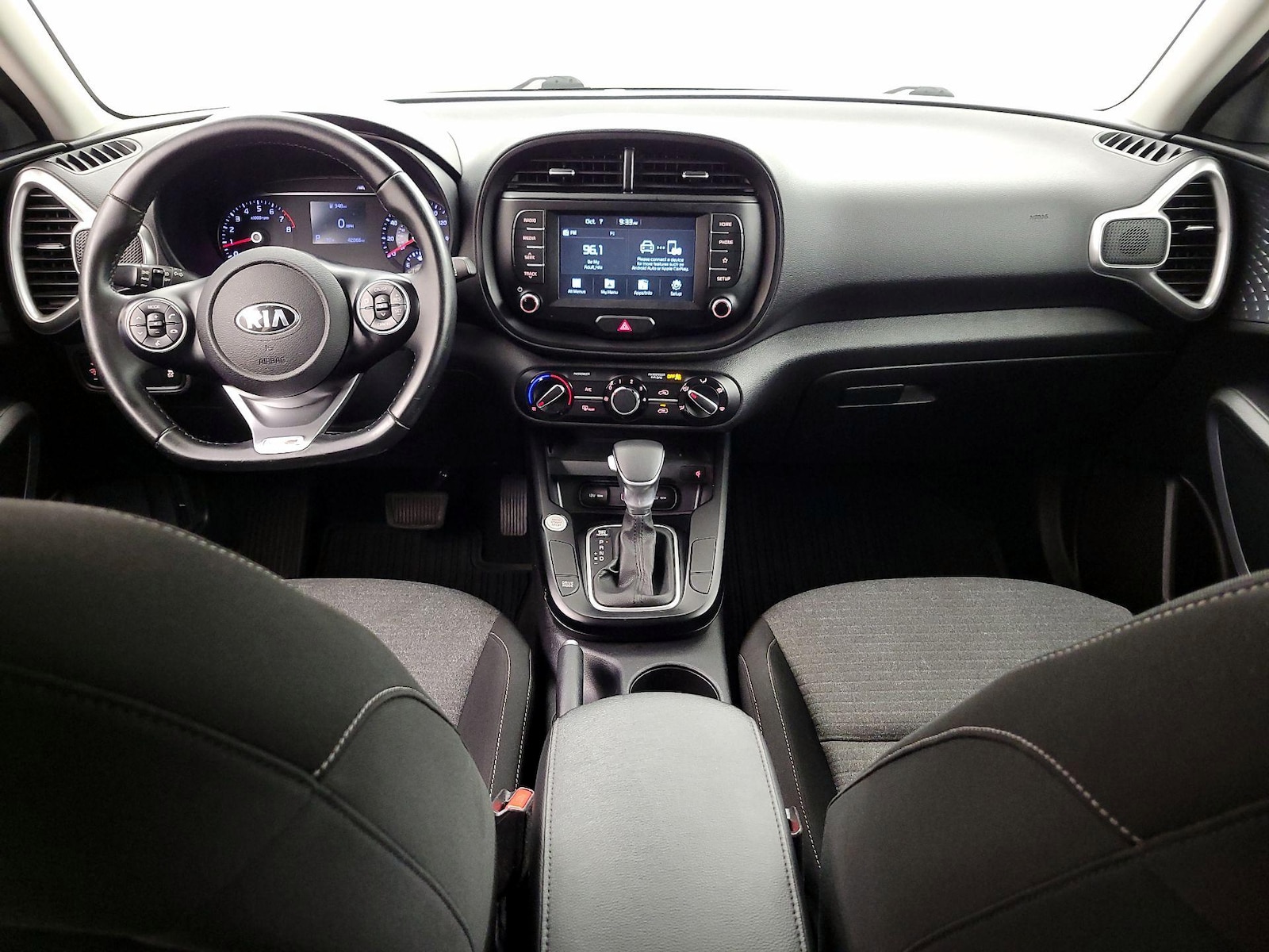 Apple CarPlay® & Android Auto™