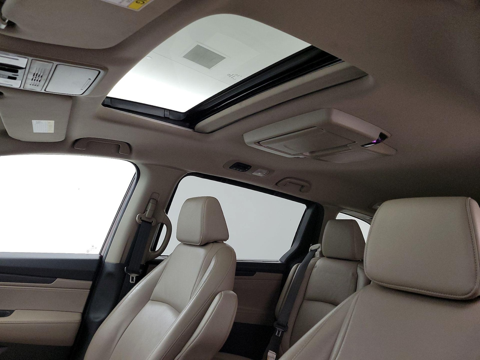 Sunroof(s) & Overhead Airbags