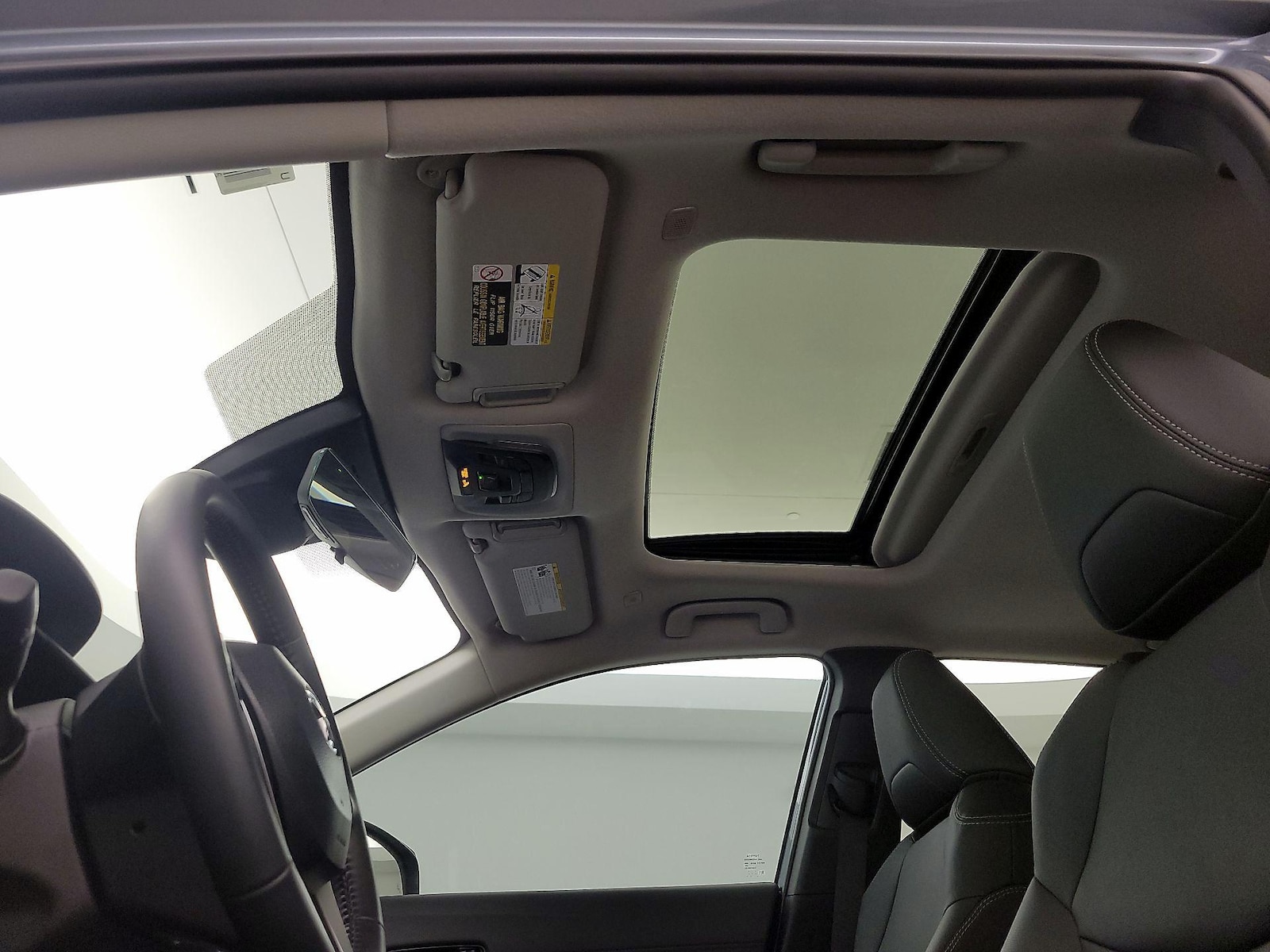 Sunroof(s) & Overhead Airbags