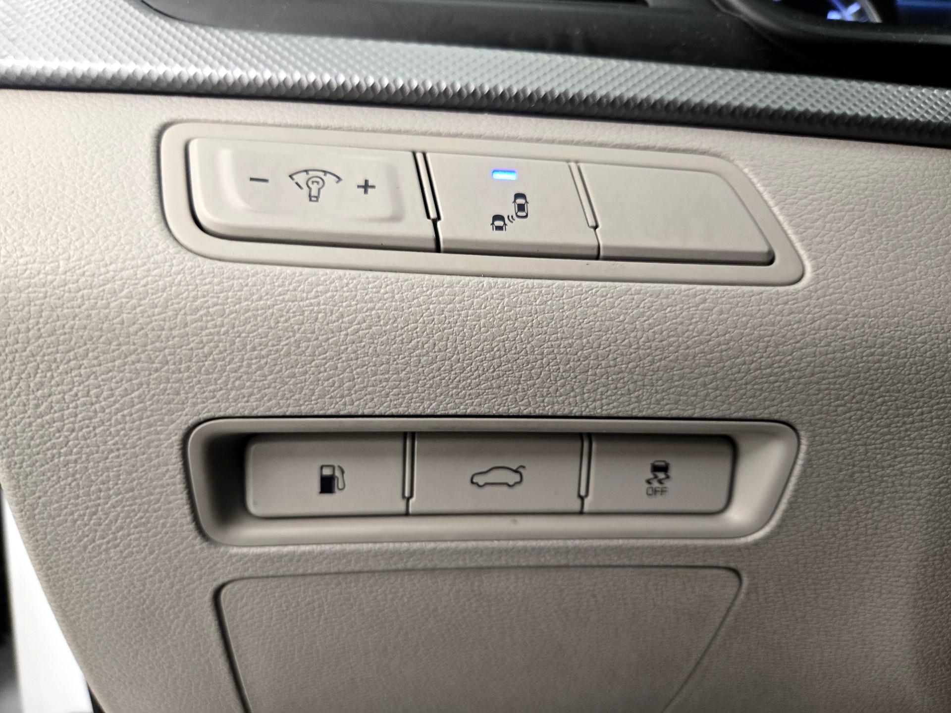 Thumbnail: 2018 Hyundai Sonata - 13