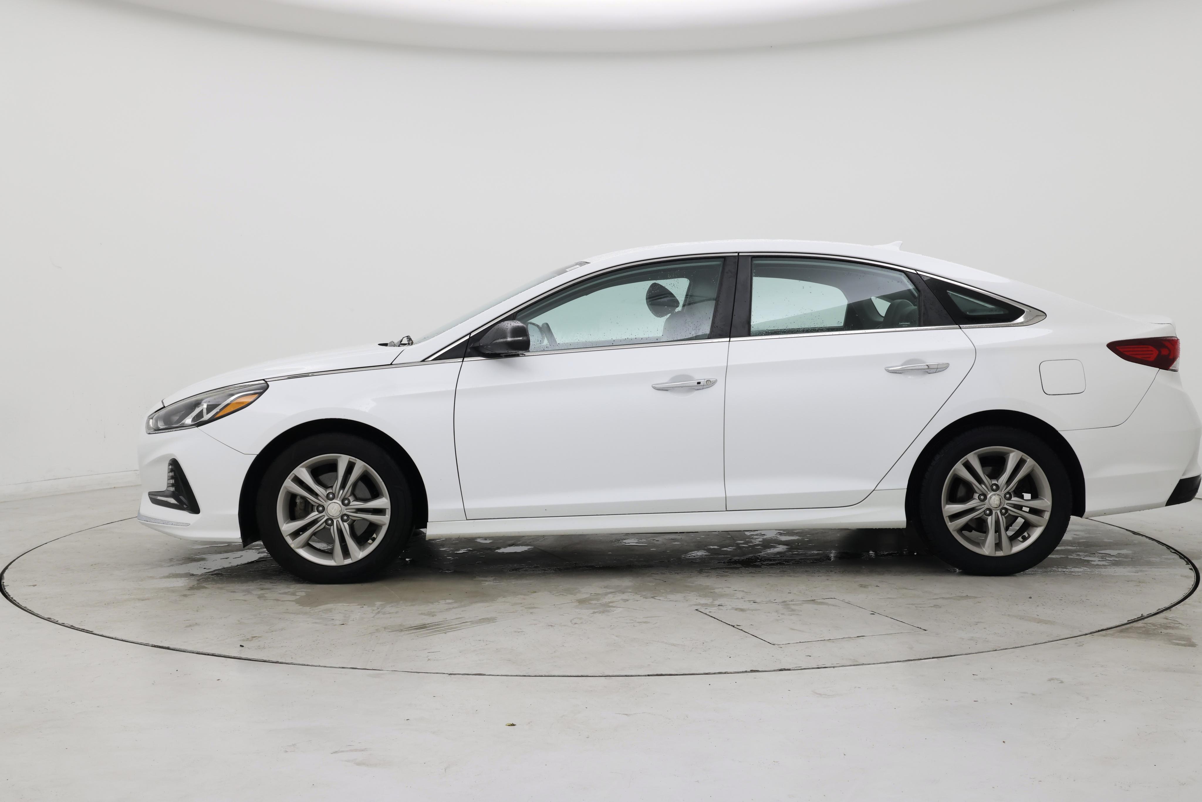 Thumbnail: 2018 Hyundai Sonata - 3