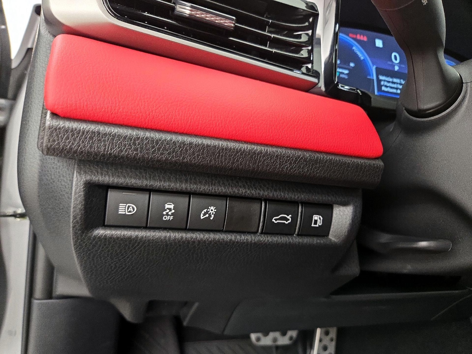 2025 Toyota Camry XSE - Photo 14
