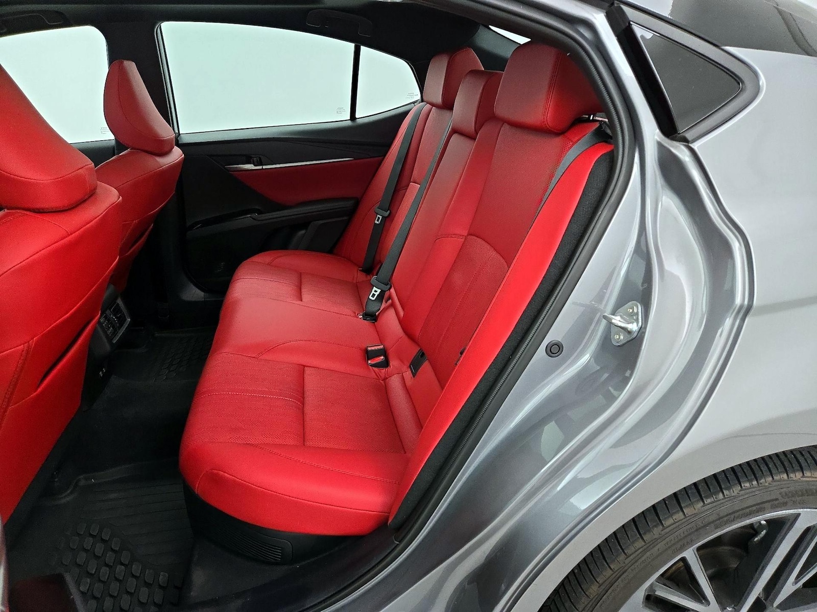 2025 Toyota Camry XSE - Photo 21