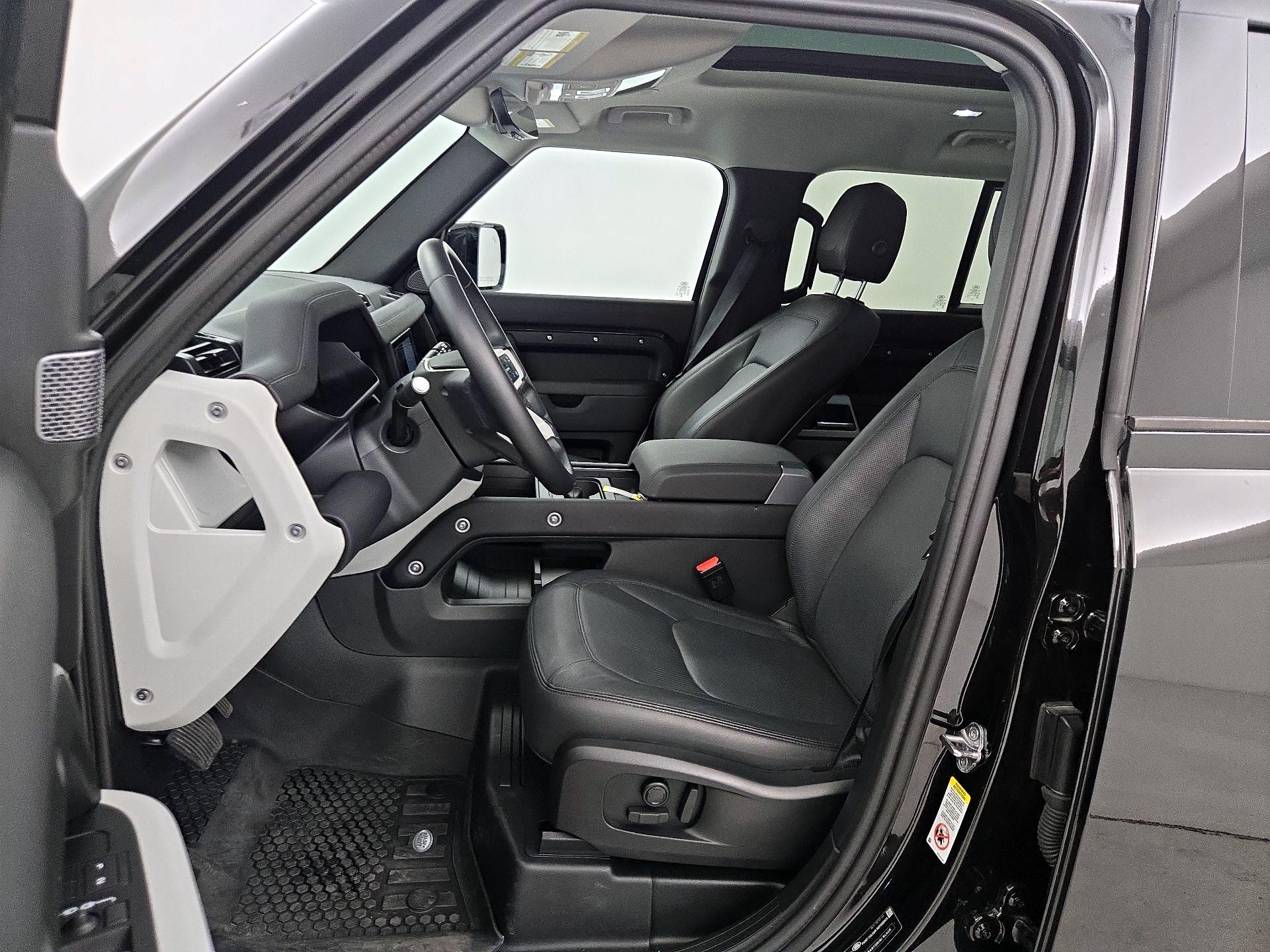 Thumbnail: 2024 Land Rover Defender - 11