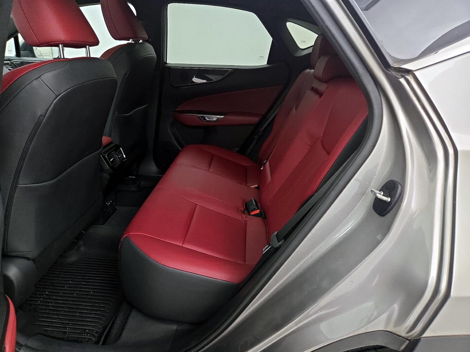 2022 Lexus NX 350 - Photo 21