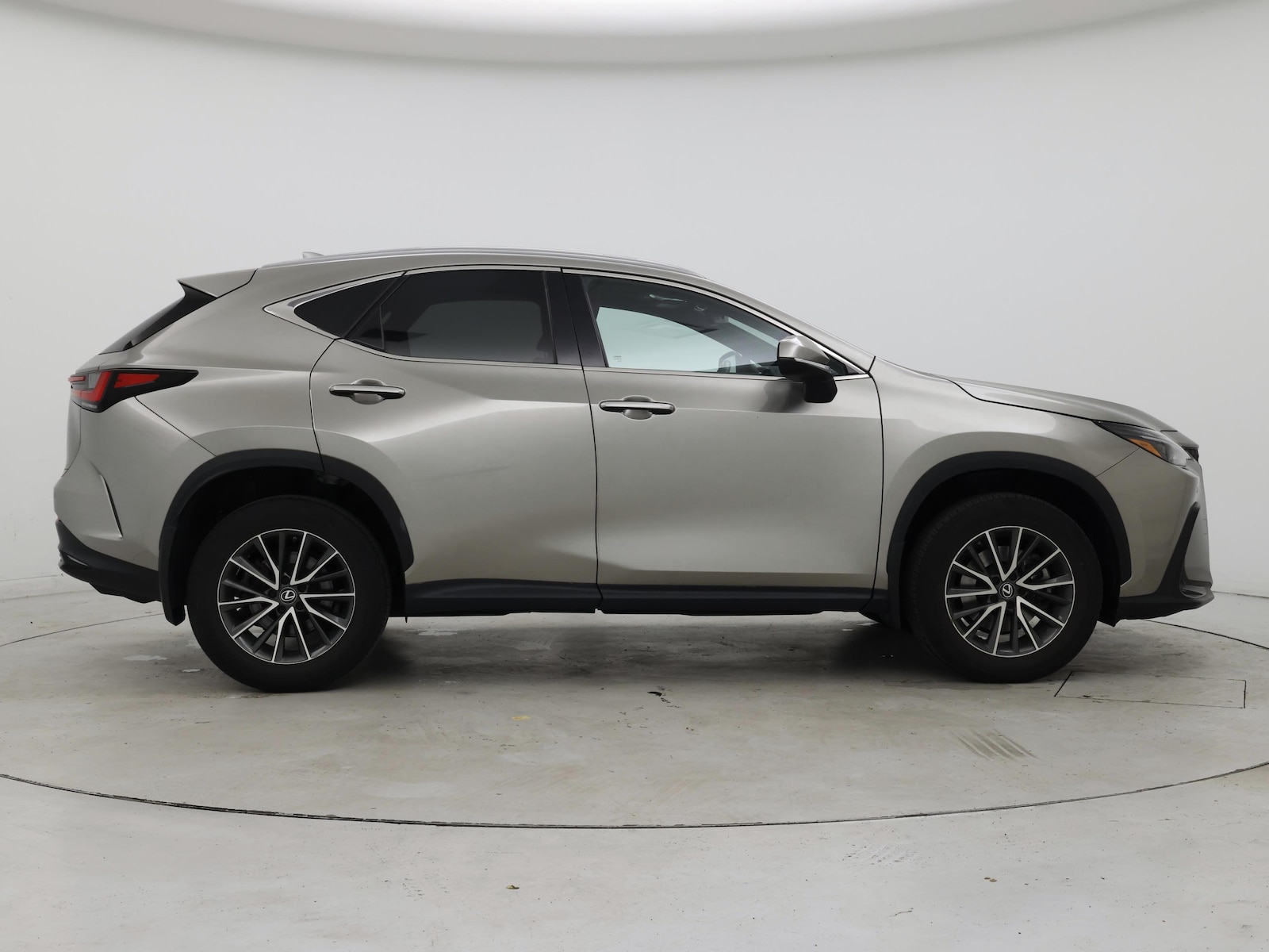 2022 Lexus NX 350 - Photo 8