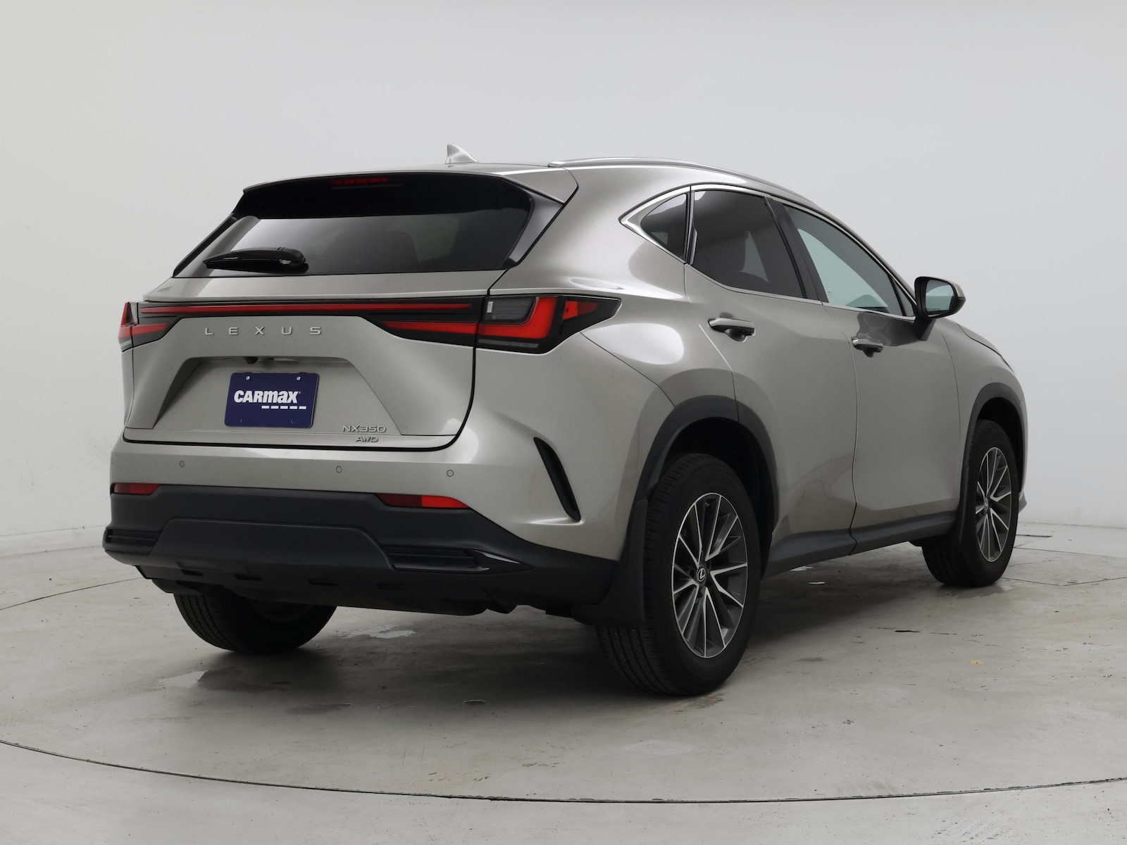 2022 Lexus NX 350 - Photo 9