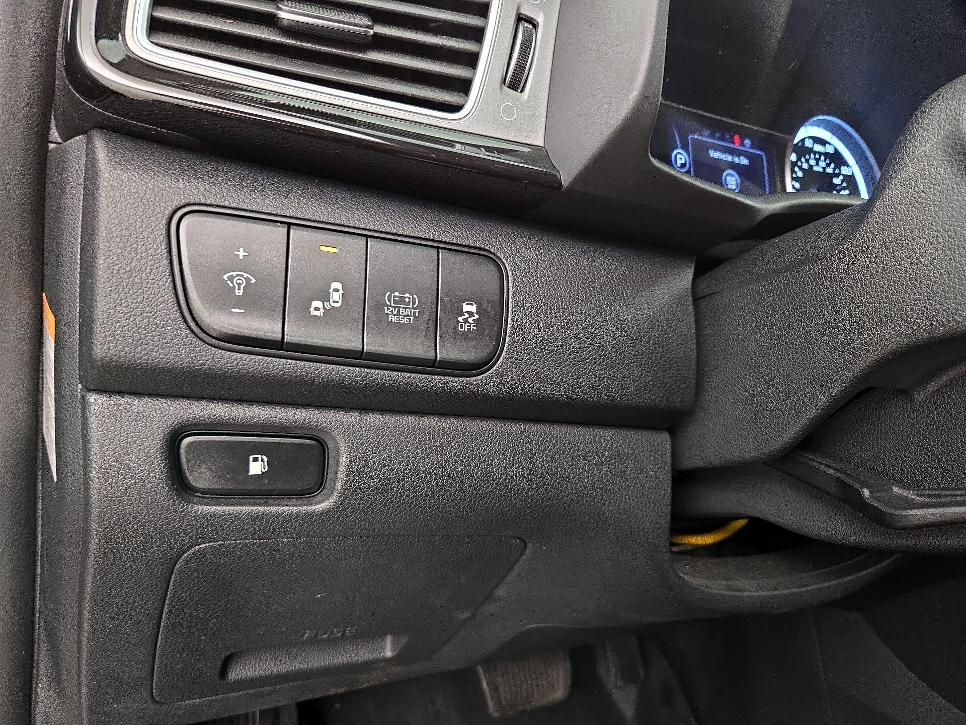 Thumbnail: 2019 Kia Niro - 13