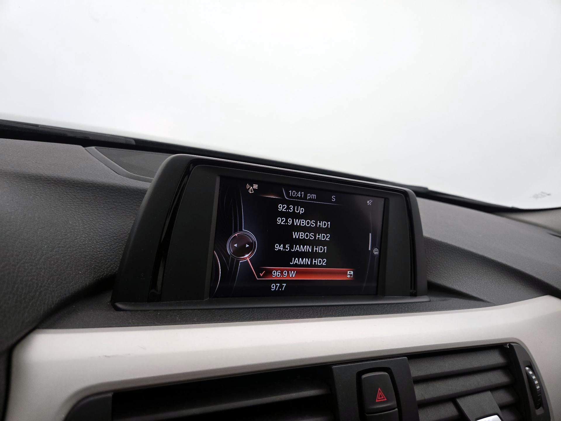Thumbnail: 2015 BMW 3 Series - 15