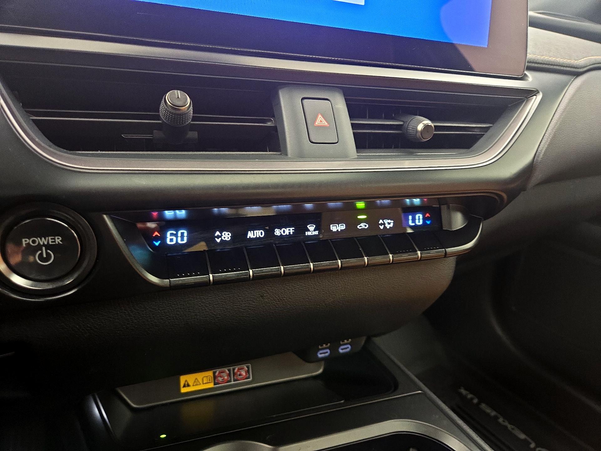 Thumbnail: 2025 Lexus UX - 16