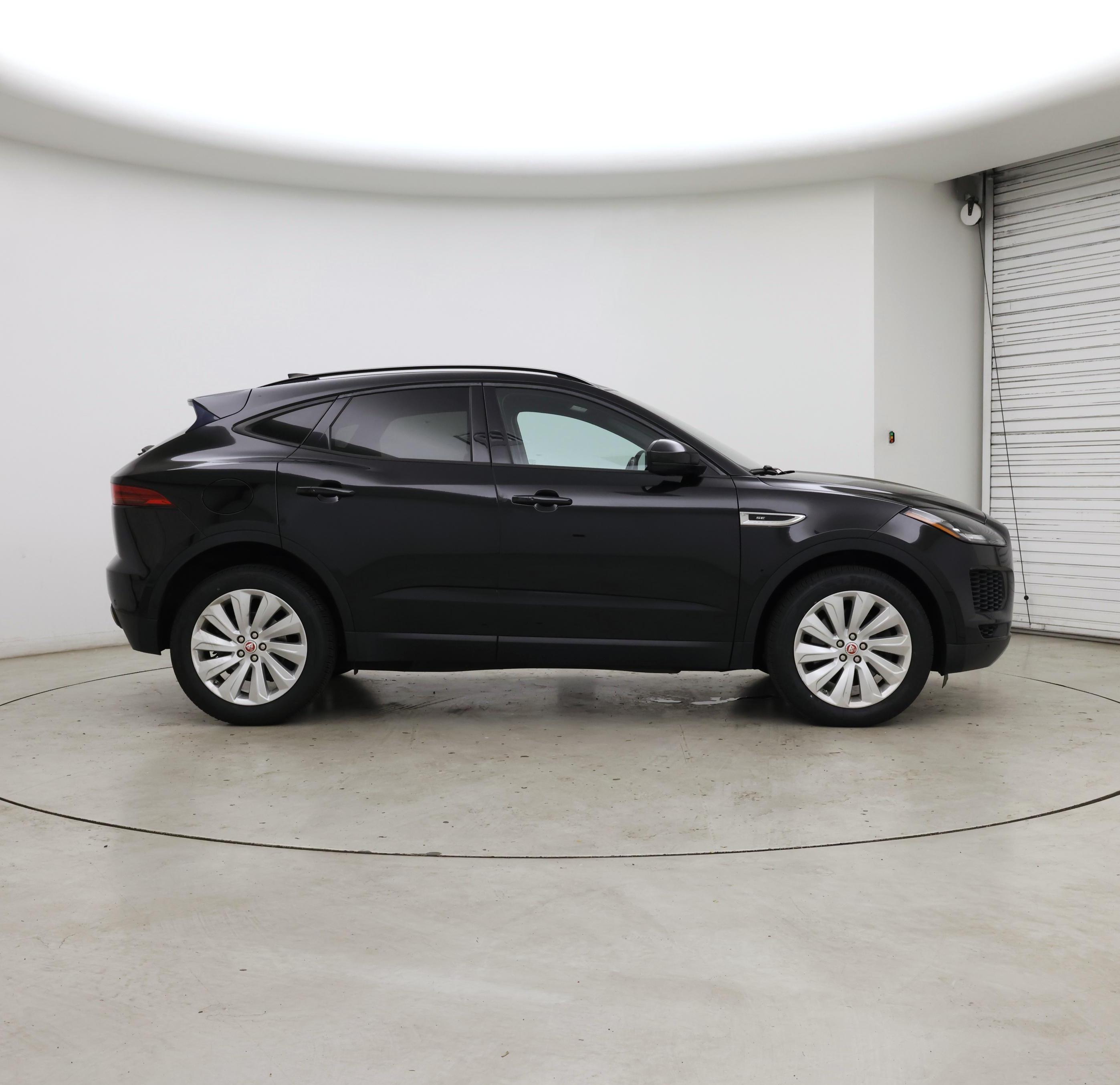 Thumbnail: 2020 Jaguar E-Pace - 7