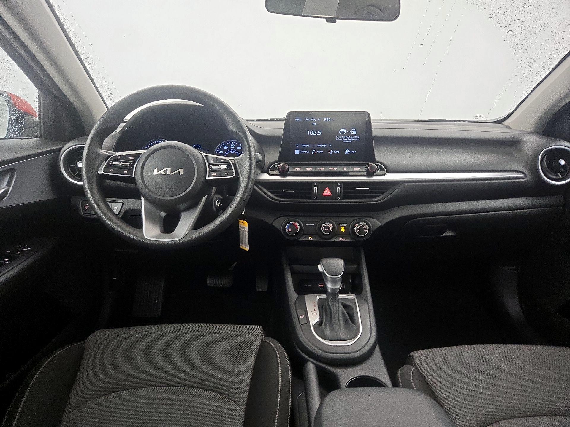 Thumbnail: 2023 Kia Forte - 9