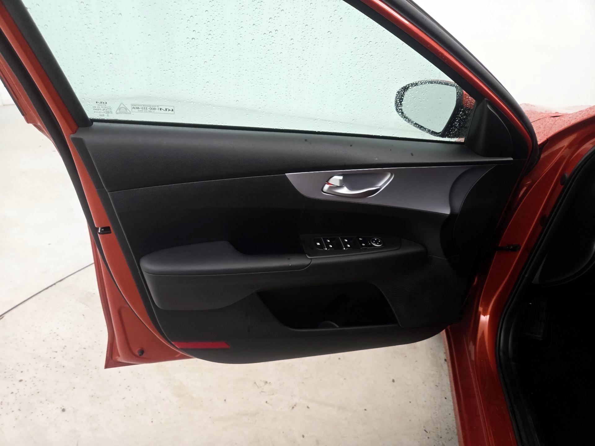 Thumbnail: 2023 Kia Forte - 12