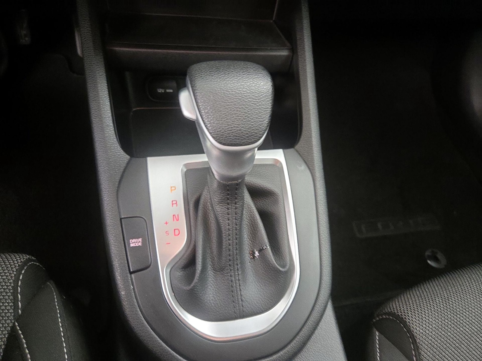 2023 Kia Forte LXS - Photo 18