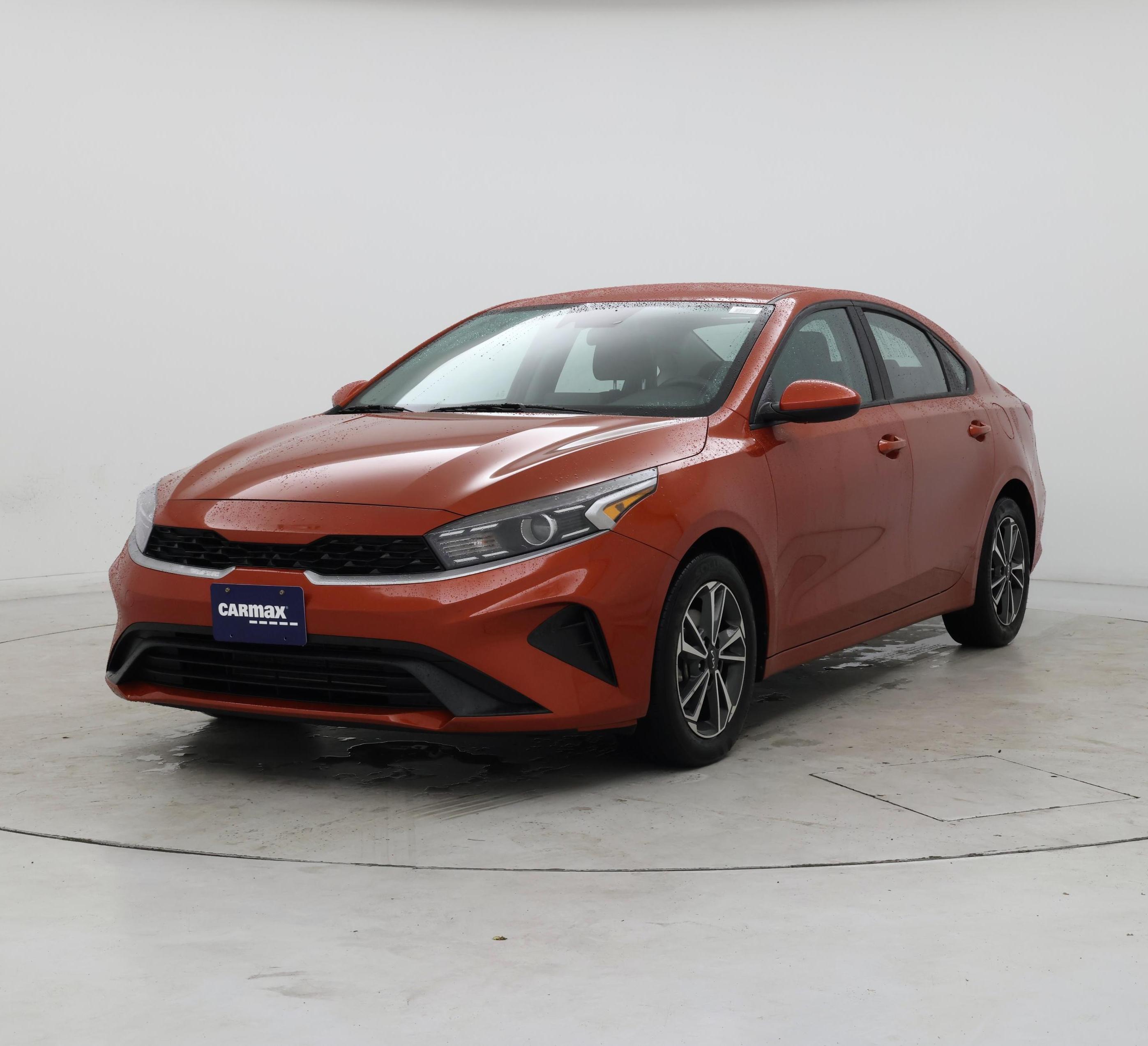 Thumbnail: 2023 Kia Forte - 4