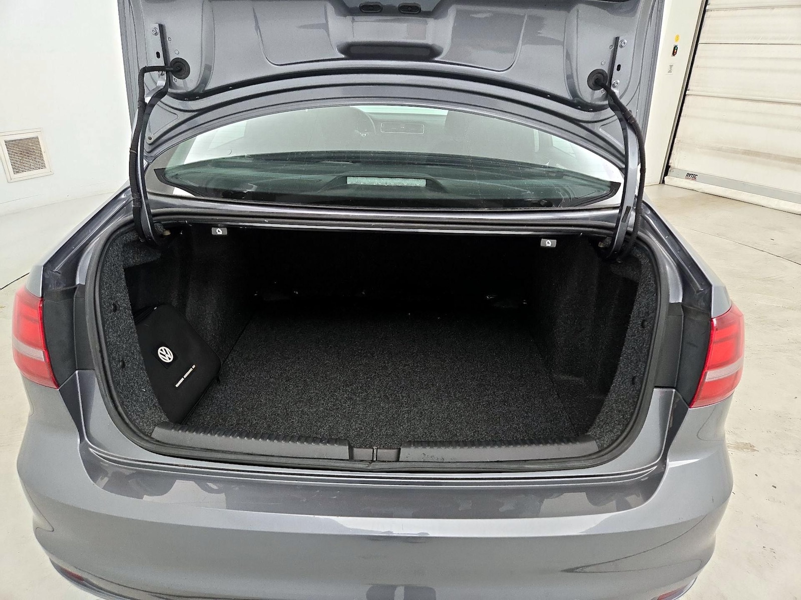2017 Volkswagen Jetta S - Photo 21