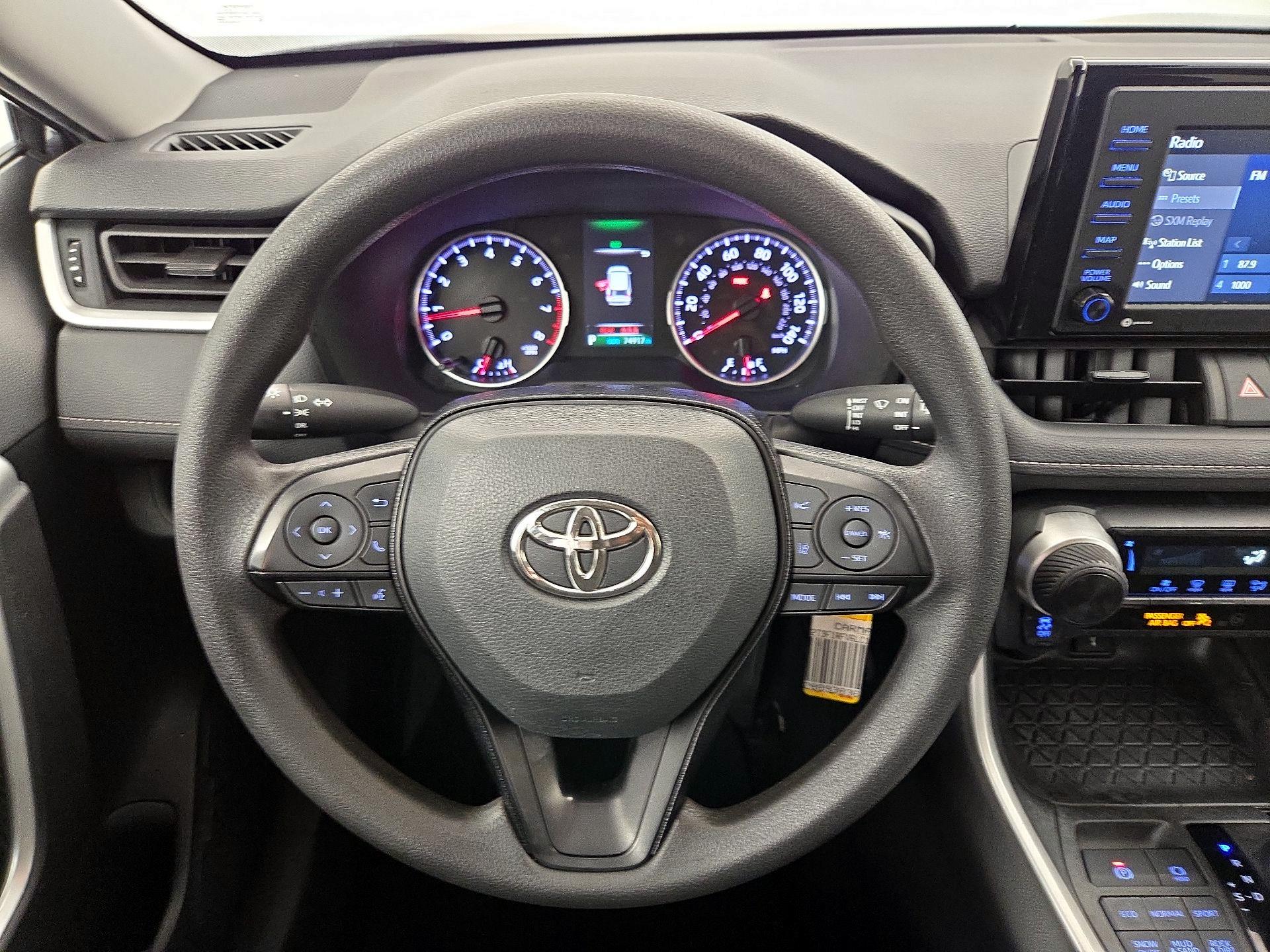 Thumbnail: 2020 Toyota RAV4 - 10
