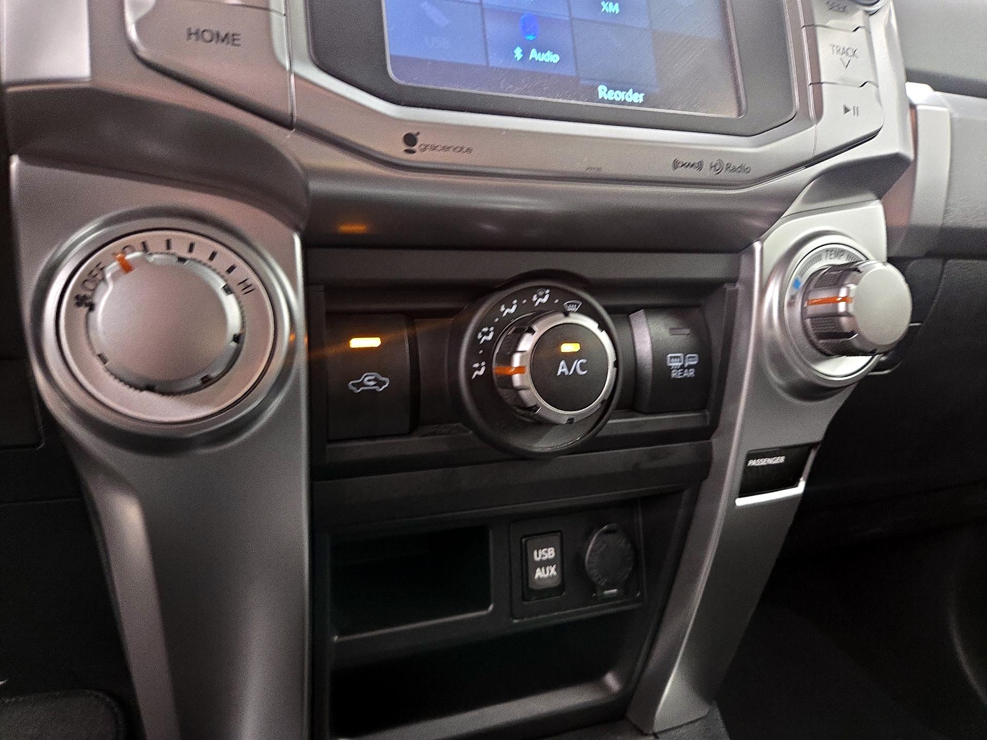 Thumbnail: 2017 Toyota 4Runner - 16