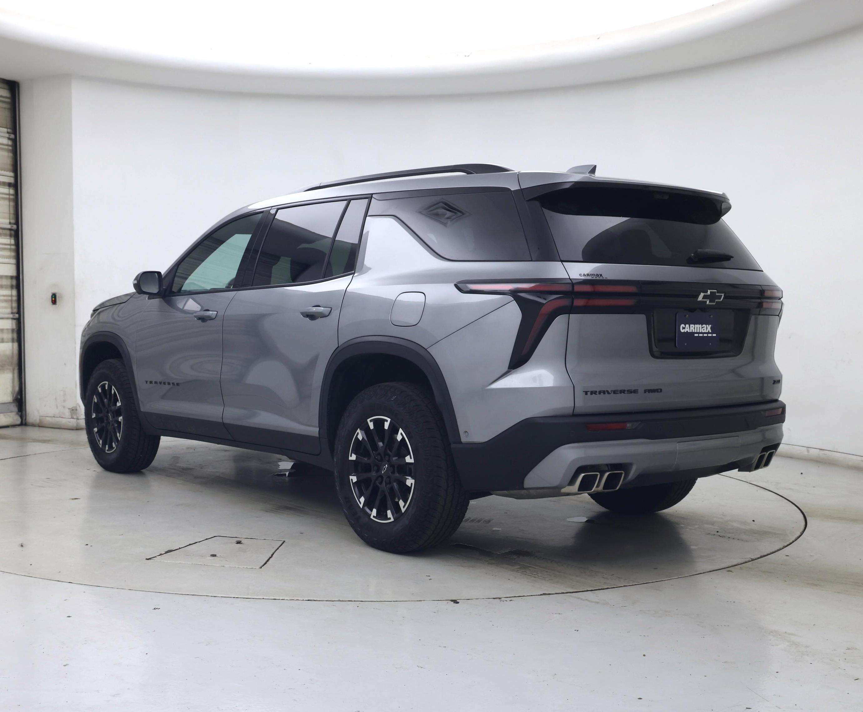 Thumbnail: 2025 Chevrolet Traverse - 2