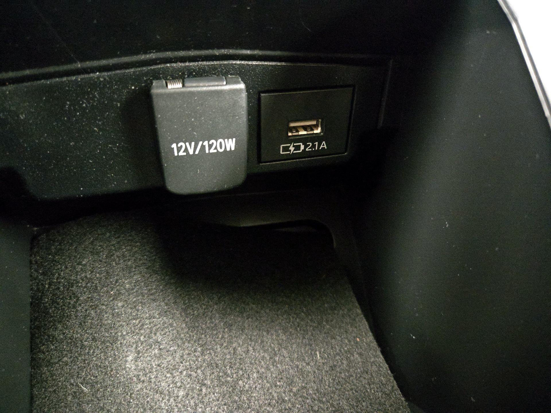 Thumbnail: 2021 Toyota Corolla - 18