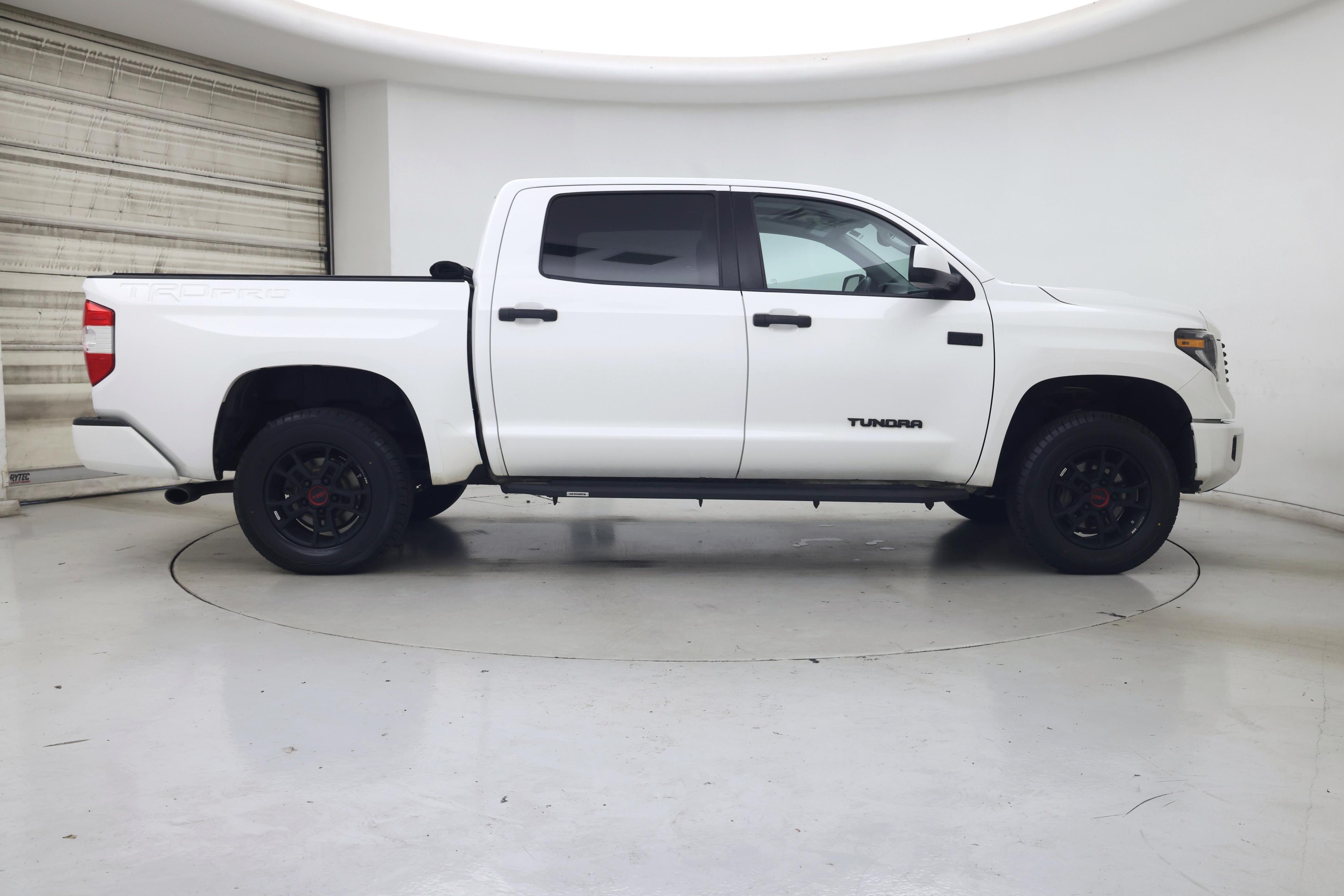 Thumbnail: 2020 Toyota Tundra - 7