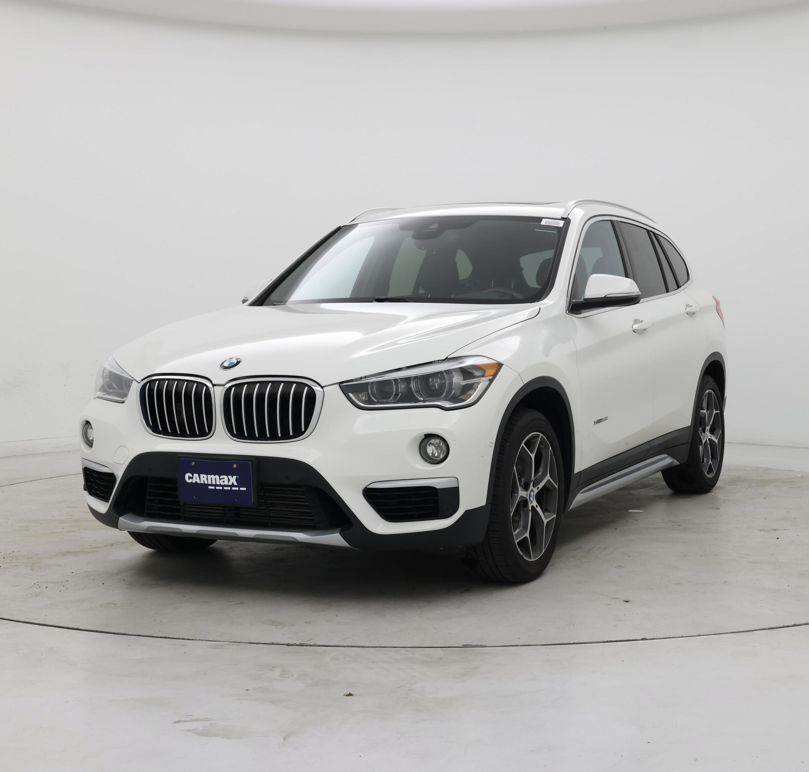 Thumbnail: 2017 BMW X1 - 4