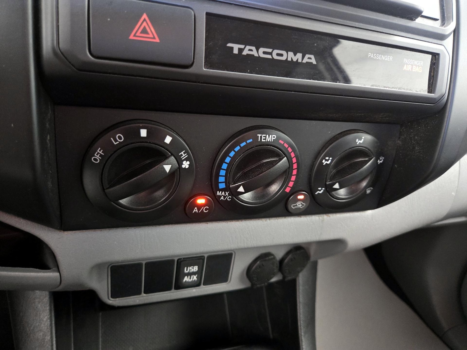 2015 Toyota Tacoma Base - Photo 16