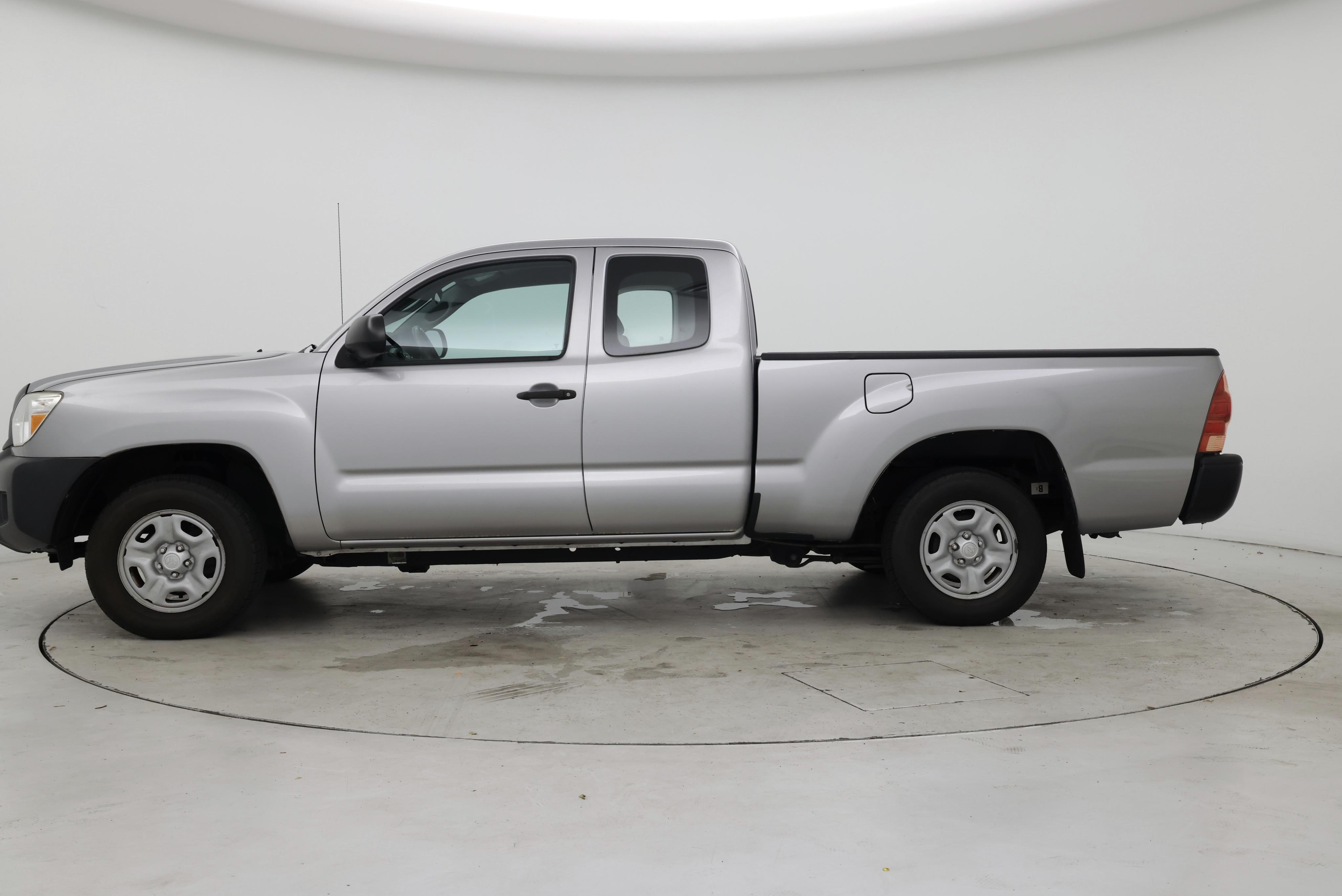 Thumbnail: 2015 Toyota Tacoma - 3