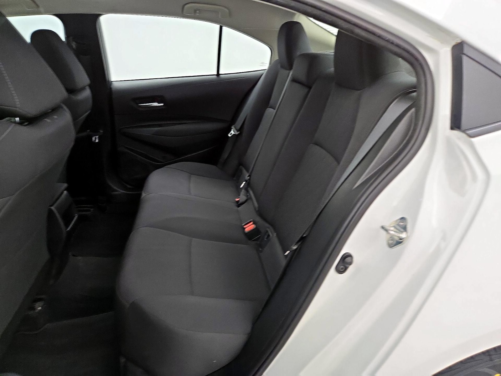 2020 Toyota Corolla LE - Photo 20