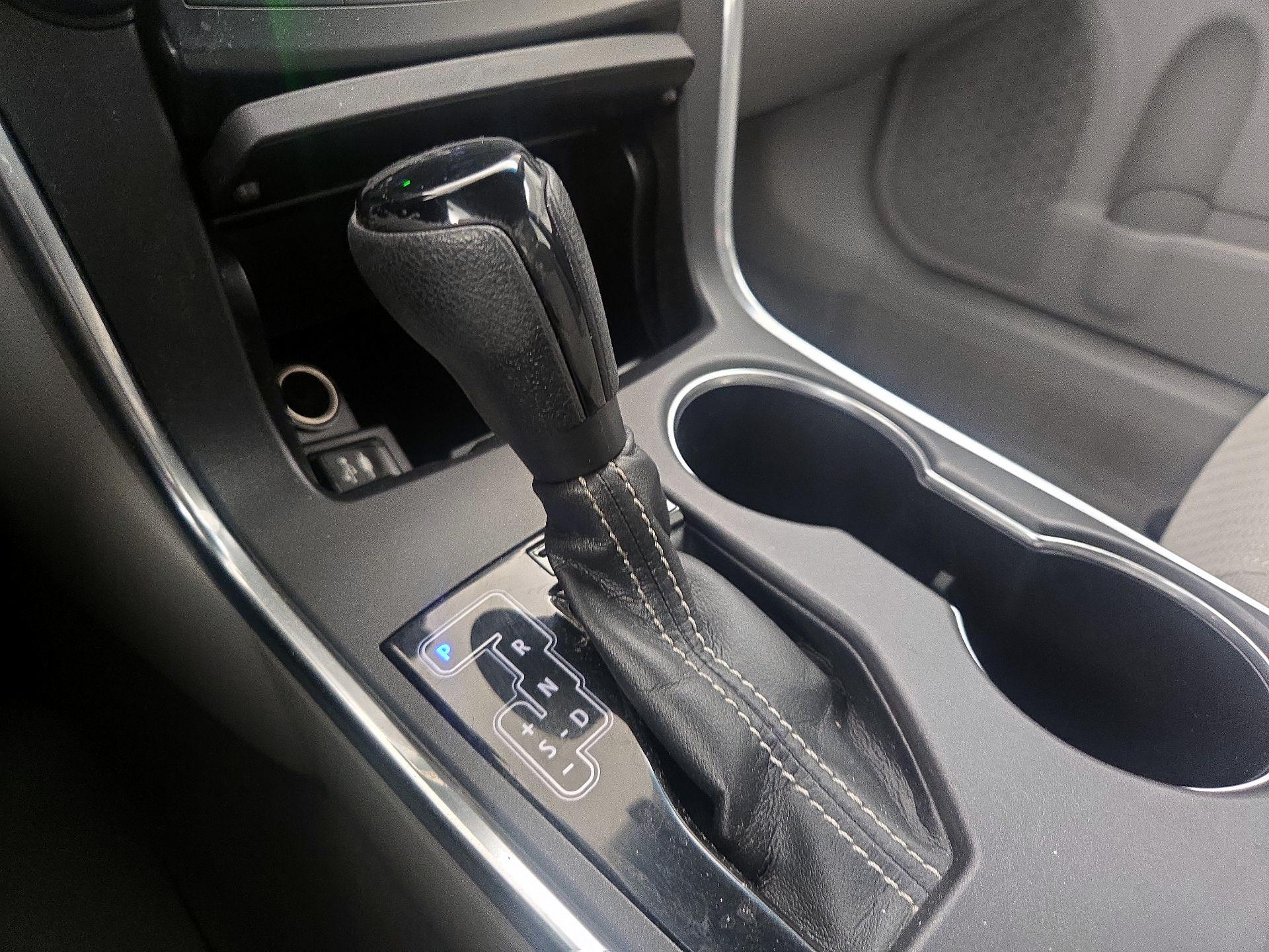 Thumbnail: 2015 Toyota Camry - 17