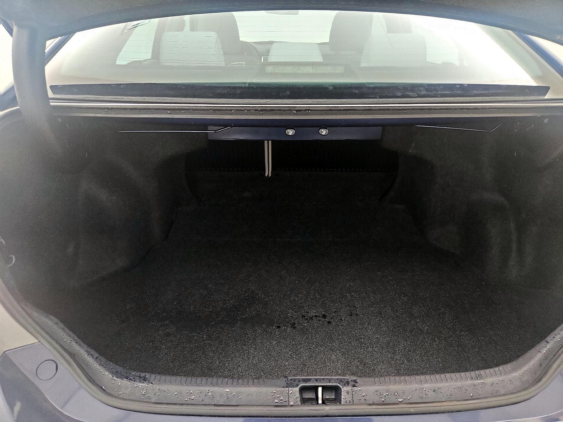 Thumbnail: 2015 Toyota Camry - 20