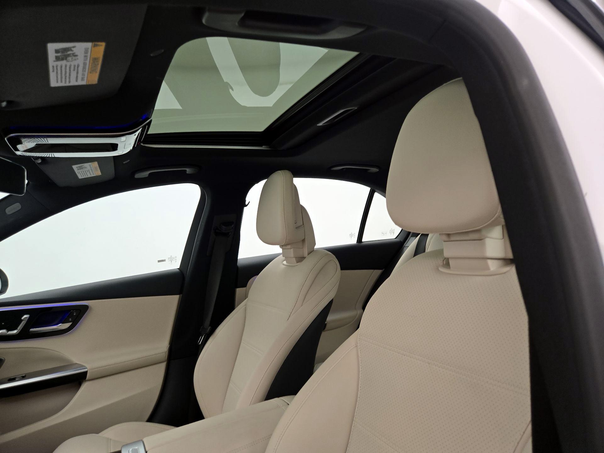 Thumbnail: 2024 Mercedes-Benz C-Class - 20