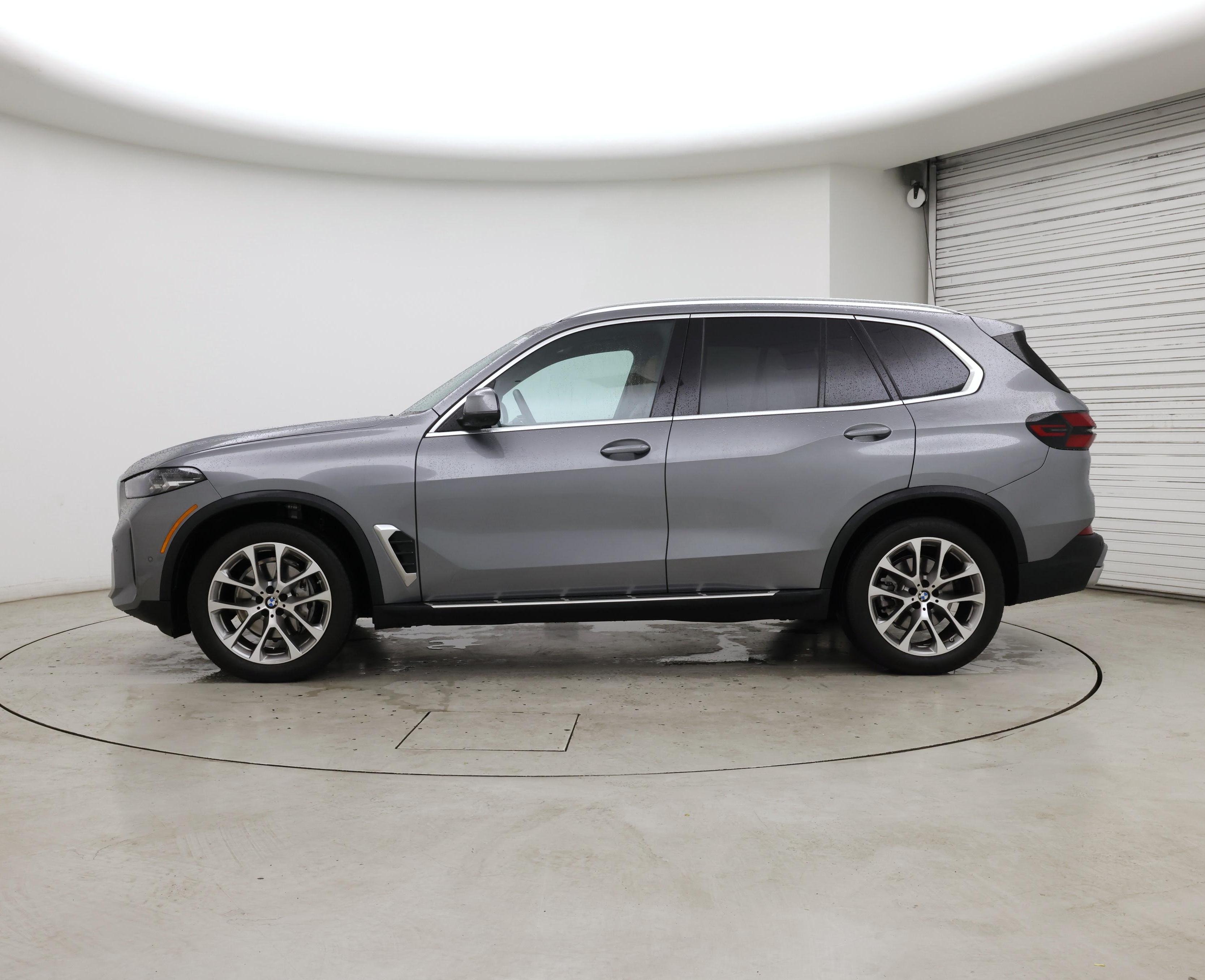 Thumbnail: 2024 BMW X5 - 3