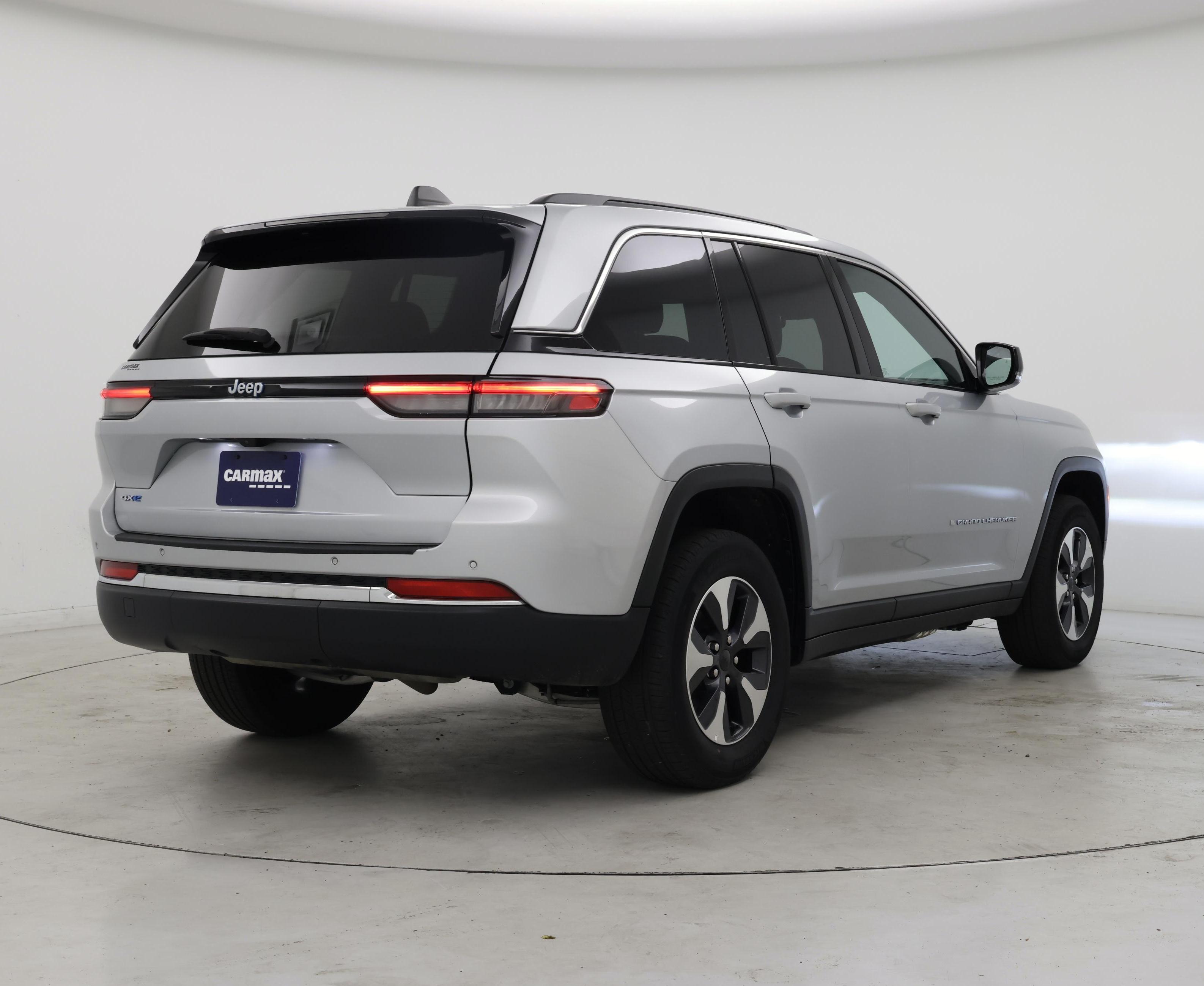 Thumbnail: 2024 Jeep Grand Cherokee - 8