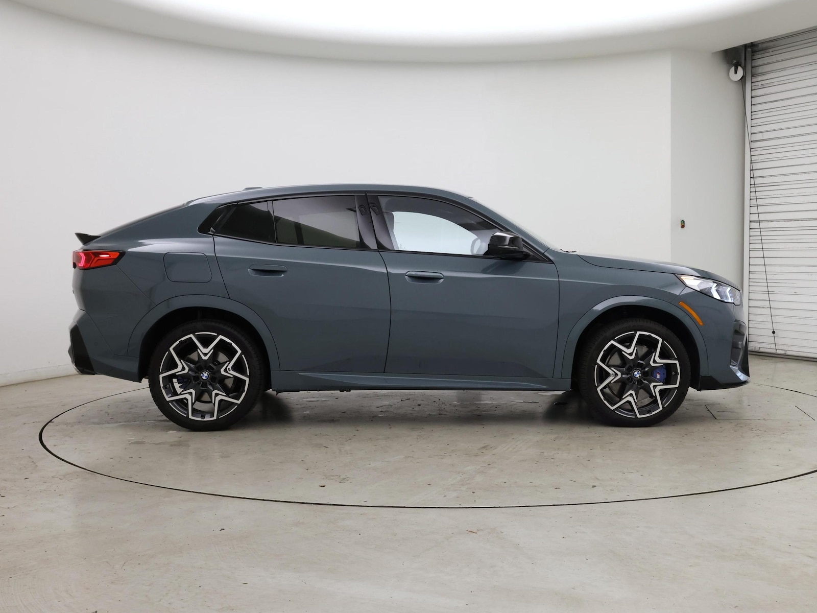 2025 BMW X2 35i - Photo 8