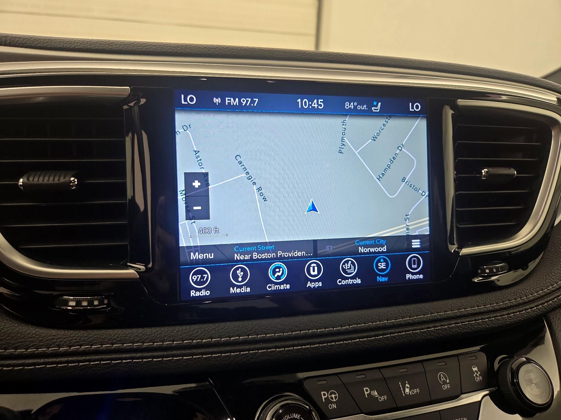 Thumbnail: 2019 Chrysler Pacifica - 14