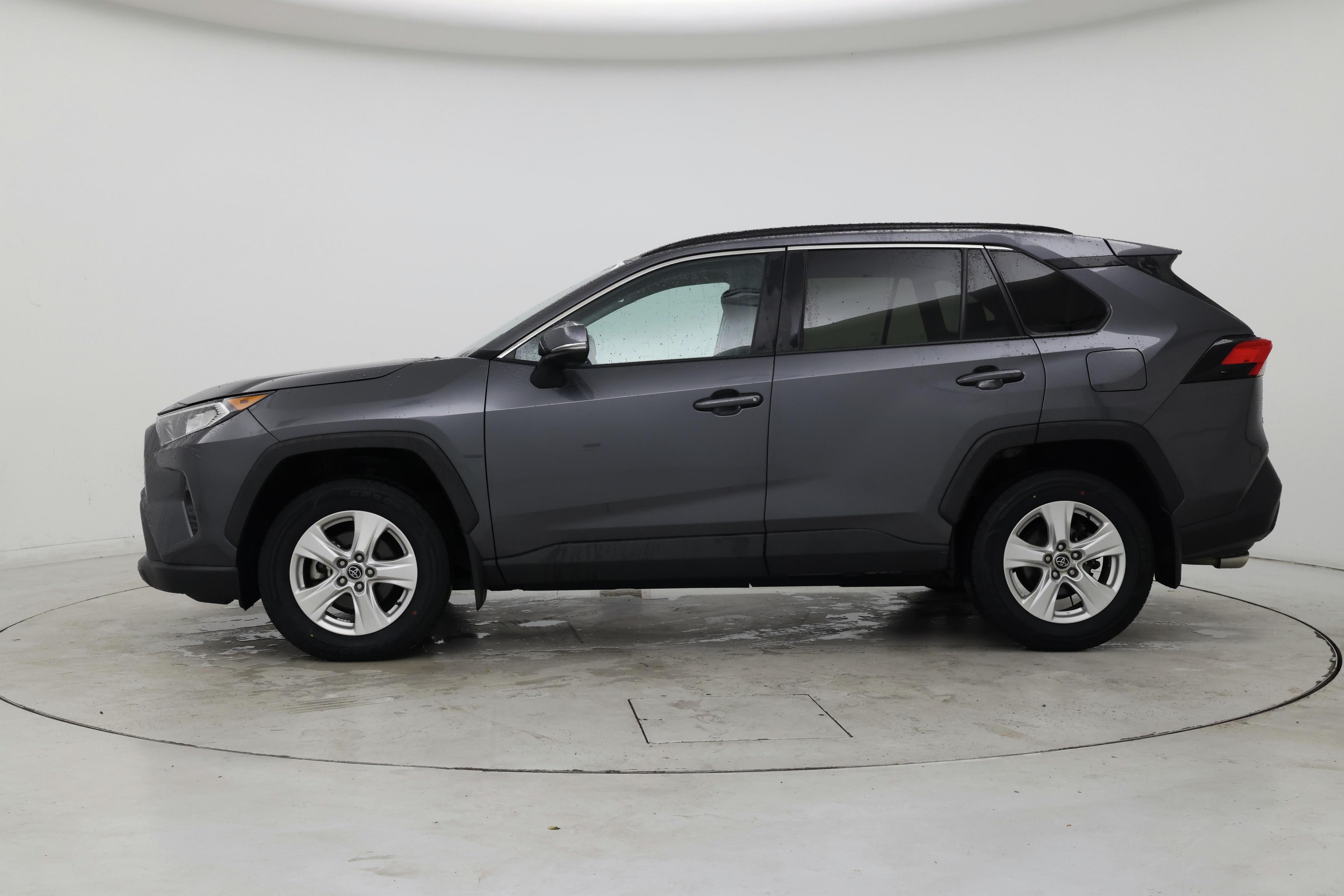 Thumbnail: 2020 Toyota RAV4 - 3