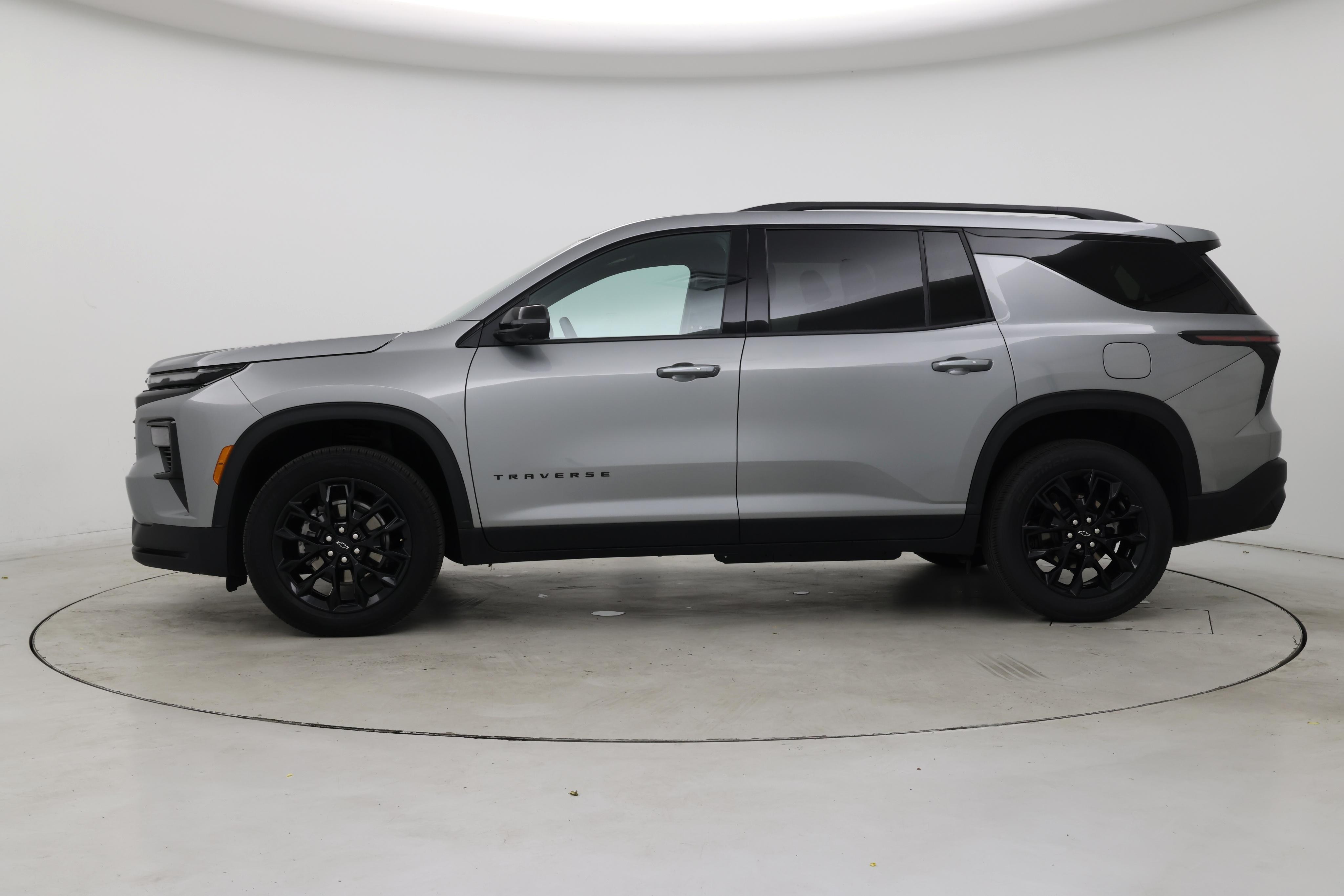 Thumbnail: 2025 Chevrolet Traverse - 3