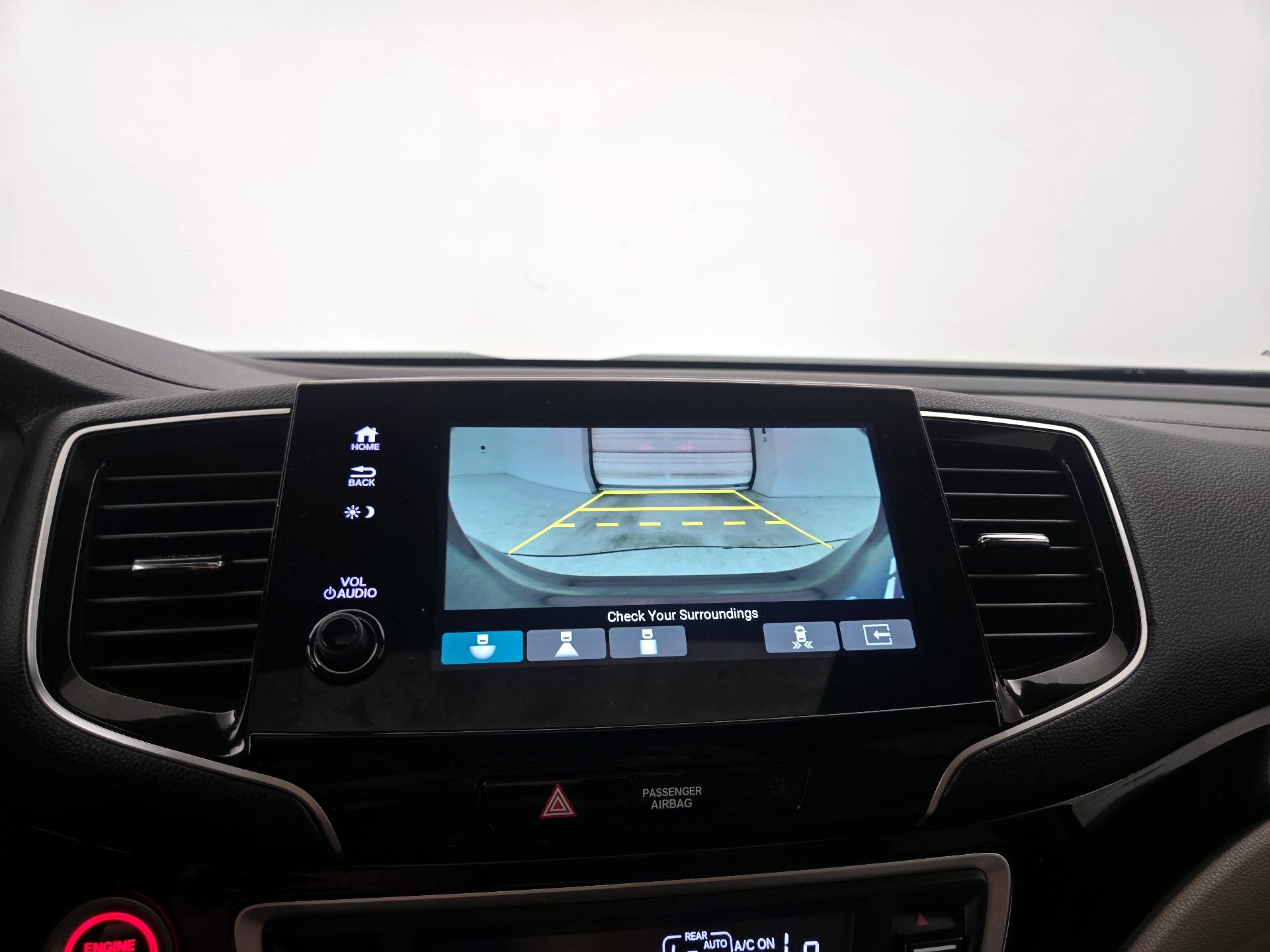 Thumbnail: 2020 Honda Pilot - 15
