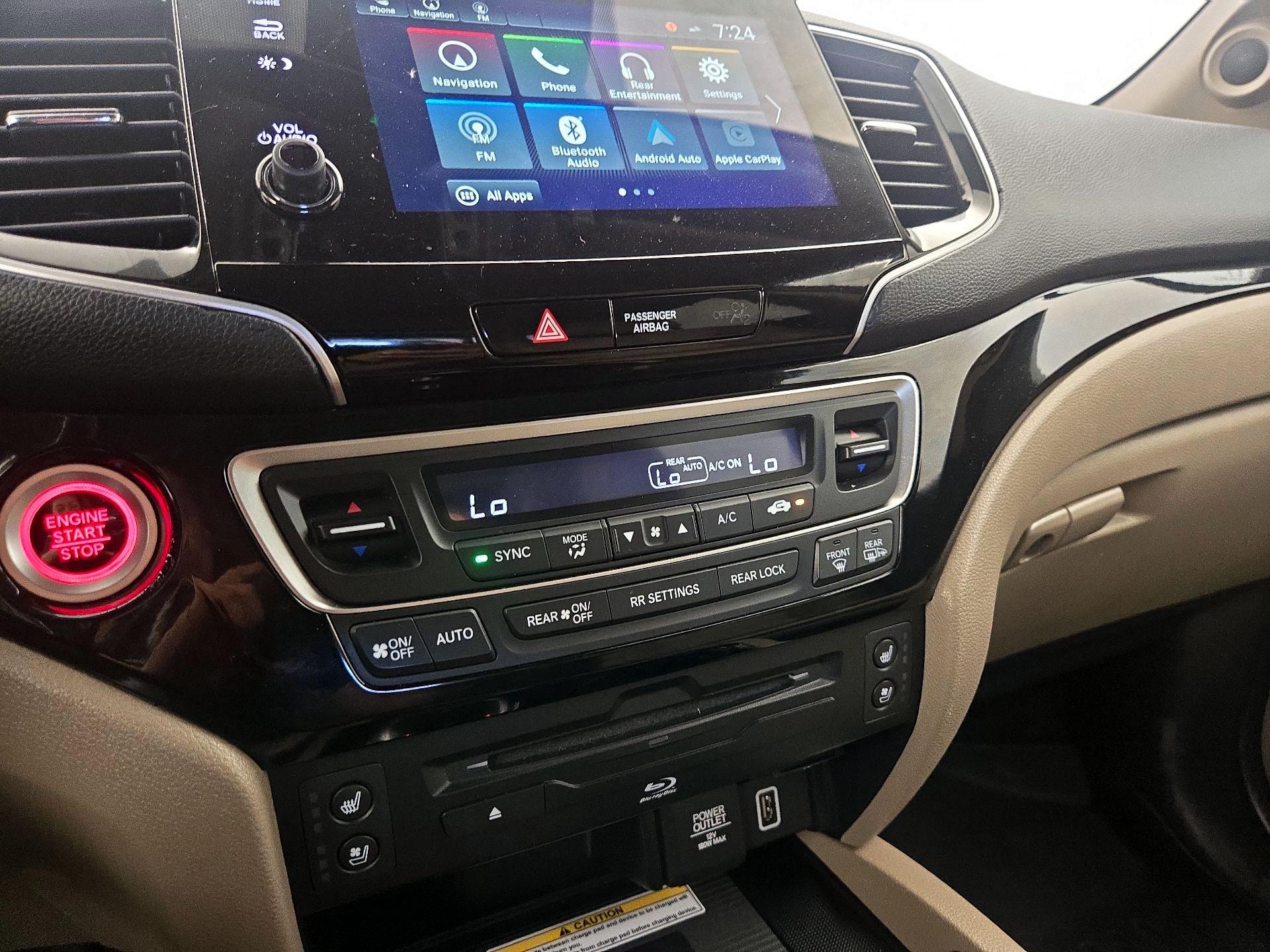 Thumbnail: 2020 Honda Pilot - 17