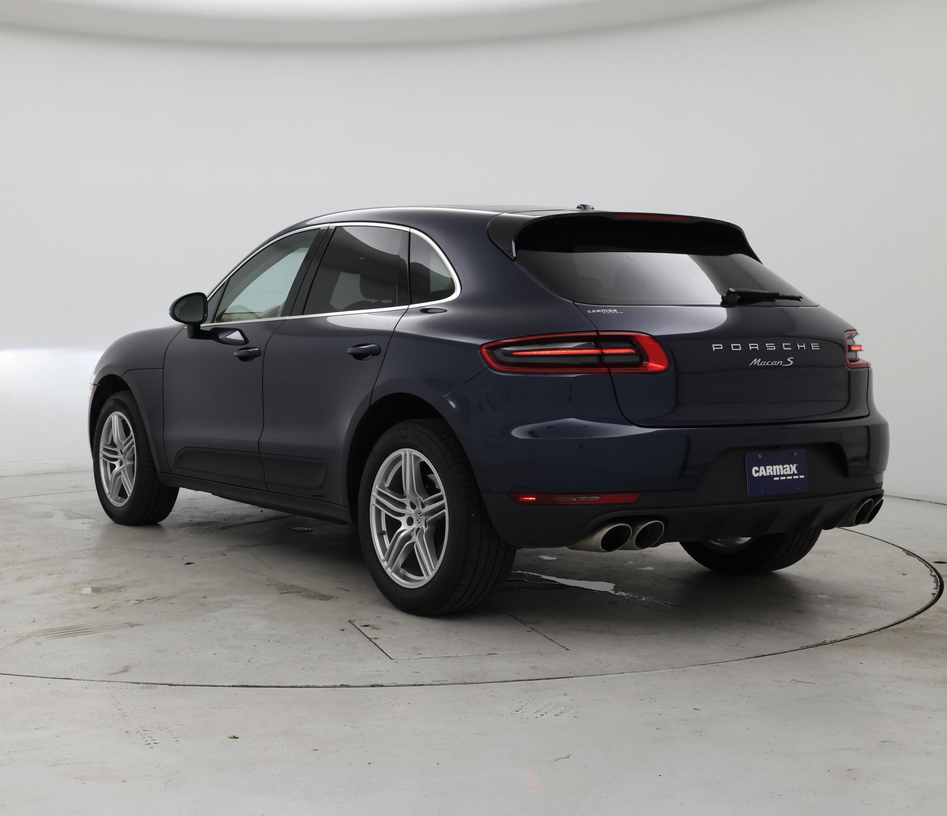 Thumbnail: 2015 Porsche Macan - 2