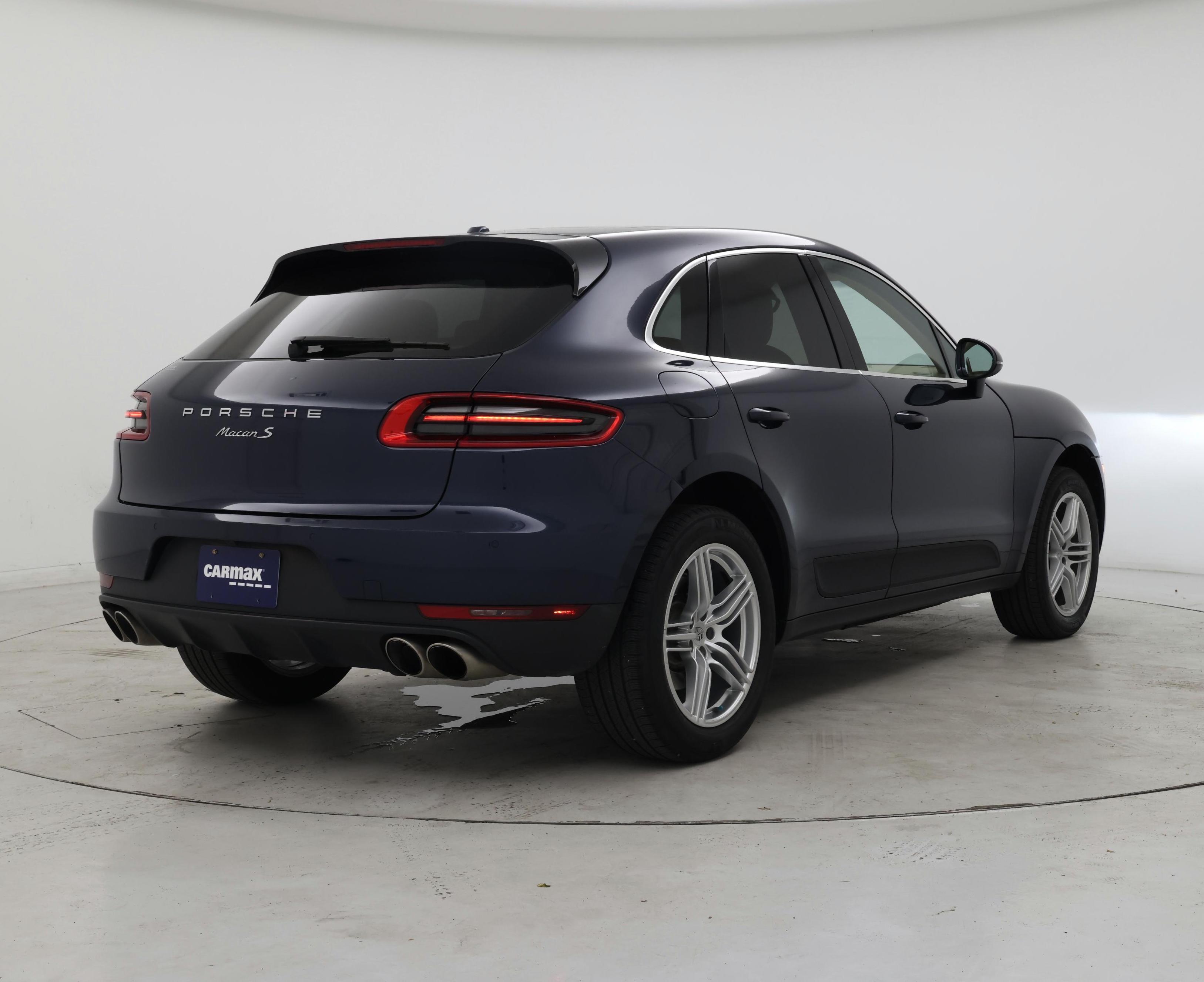 Thumbnail: 2015 Porsche Macan - 8