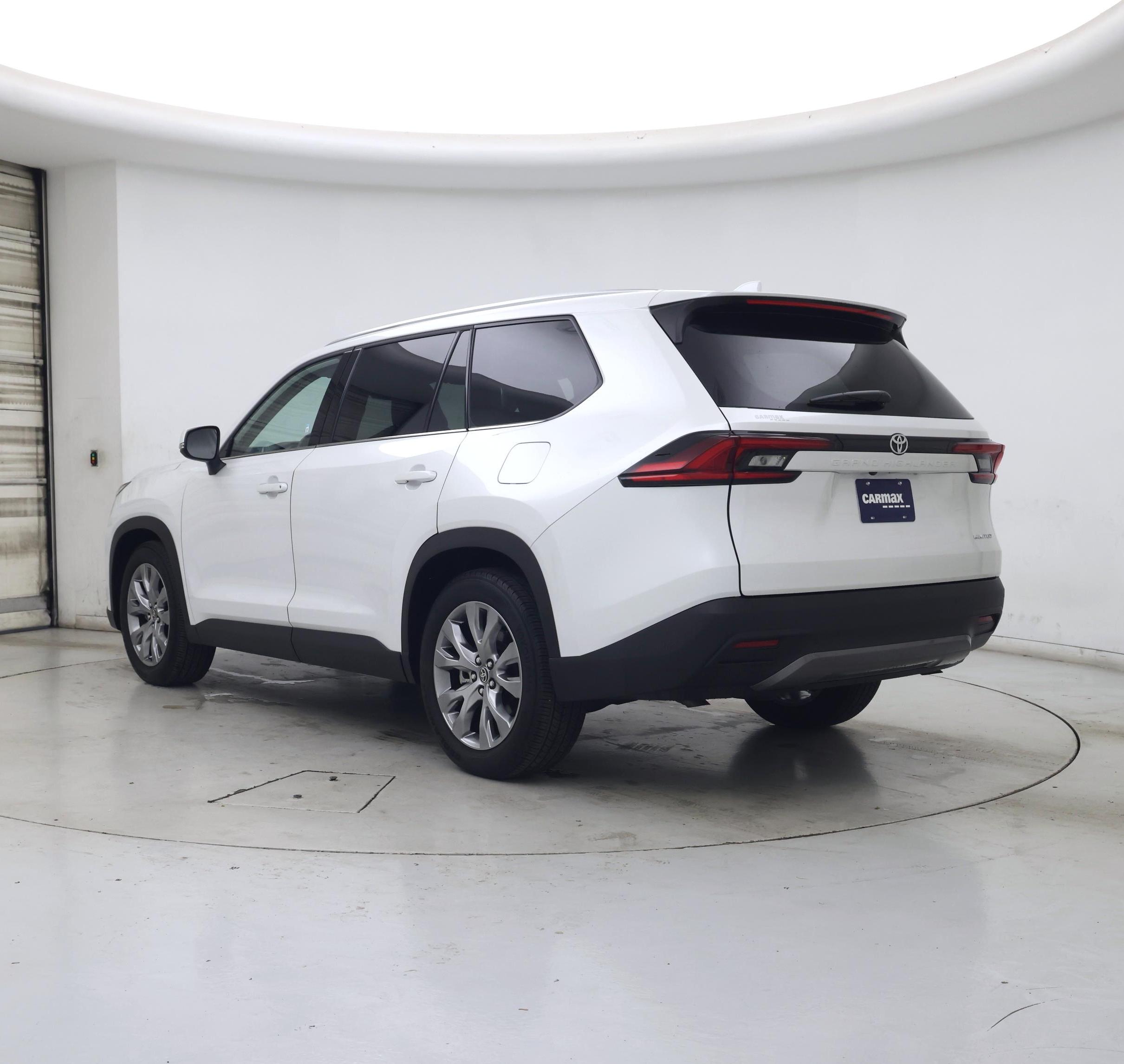 Thumbnail: 2025 Toyota Grand Highlander - 2
